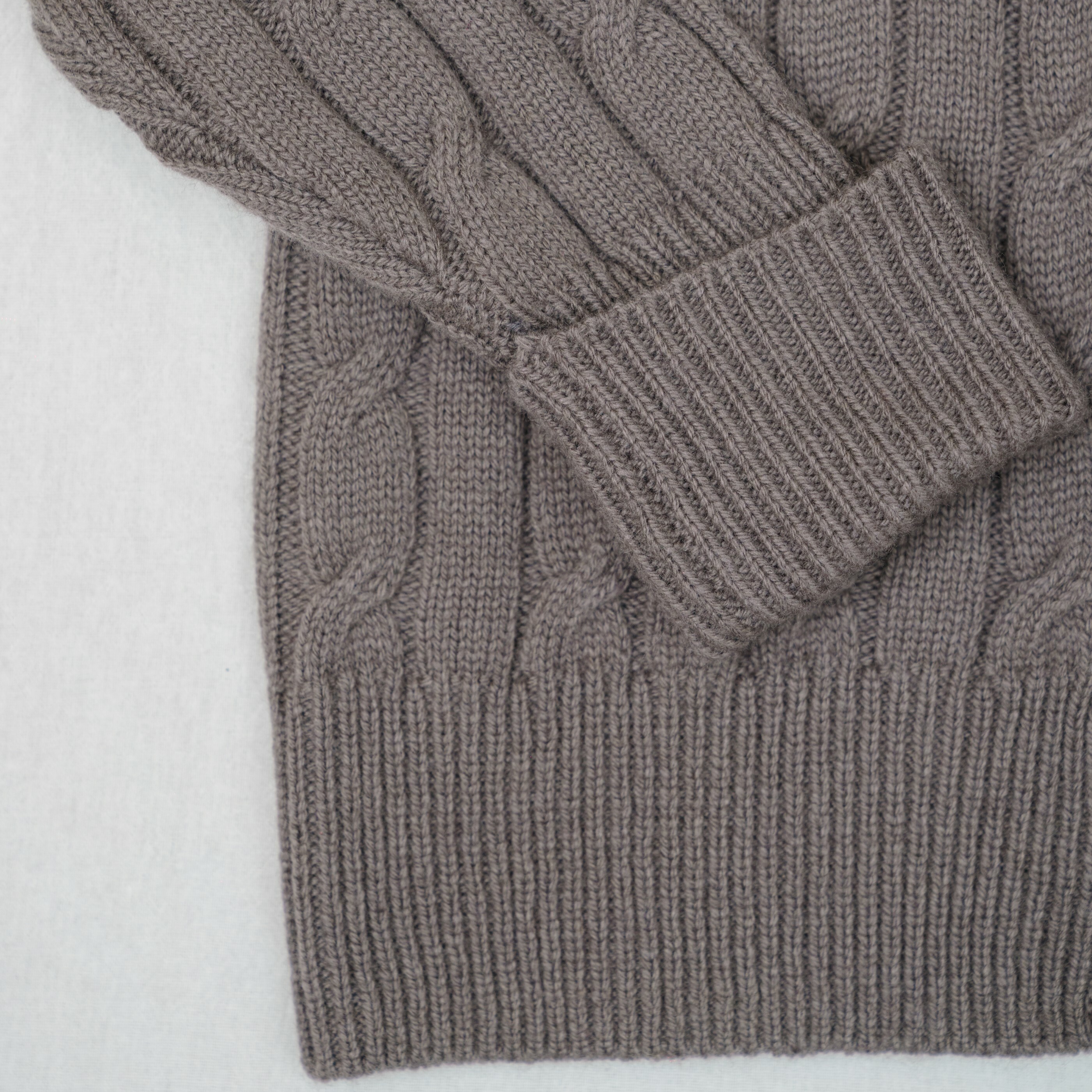 羊毛針織薄外套(深灰)-袖口下擺細節