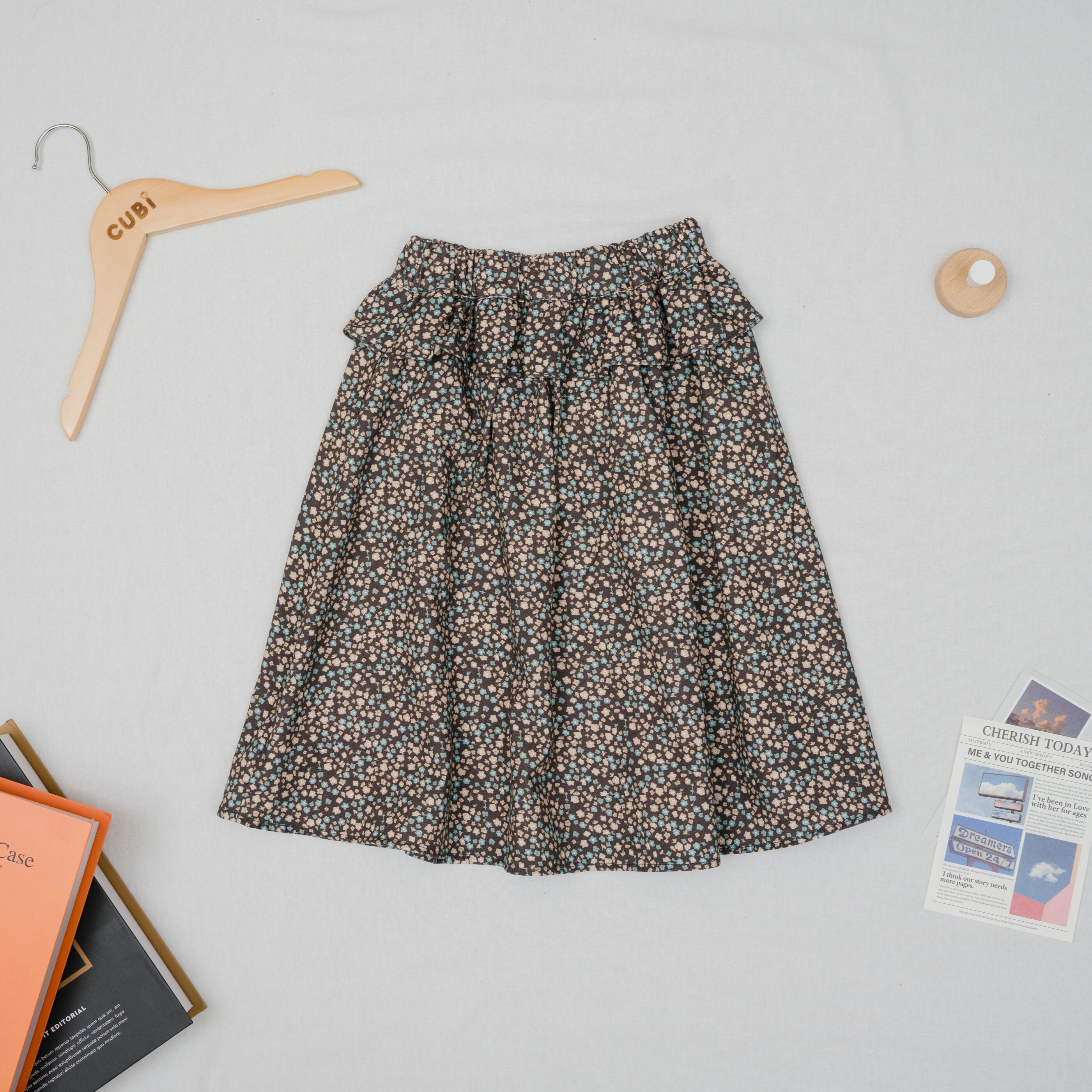 秋款氣質小碎花長裙