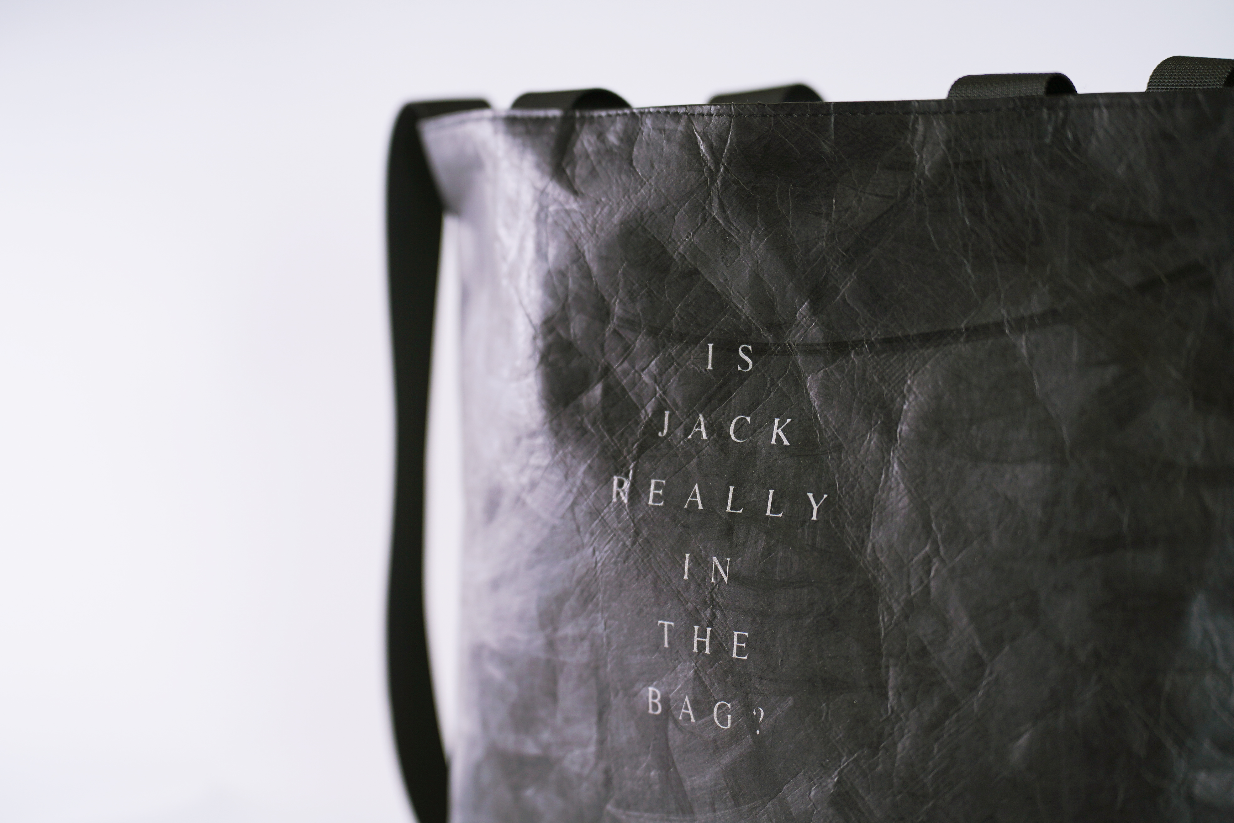 Is Jack really in the bag !？