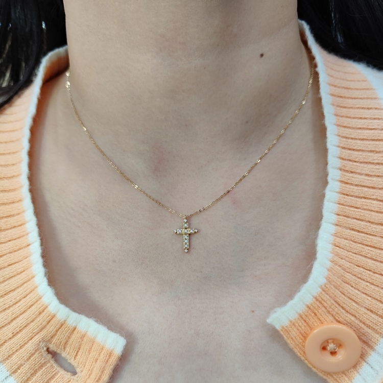 18K黃金十字架鑽石頸鏈
