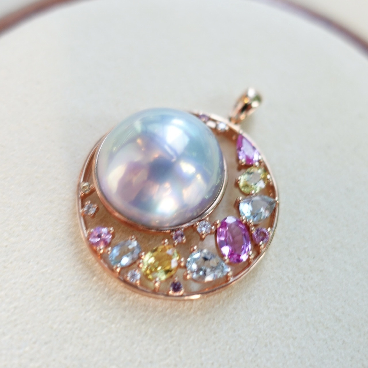 夢幻粉紫色 - 日本稀有極光炫藍馬貝珠鑽石/彩藍寶吊墜