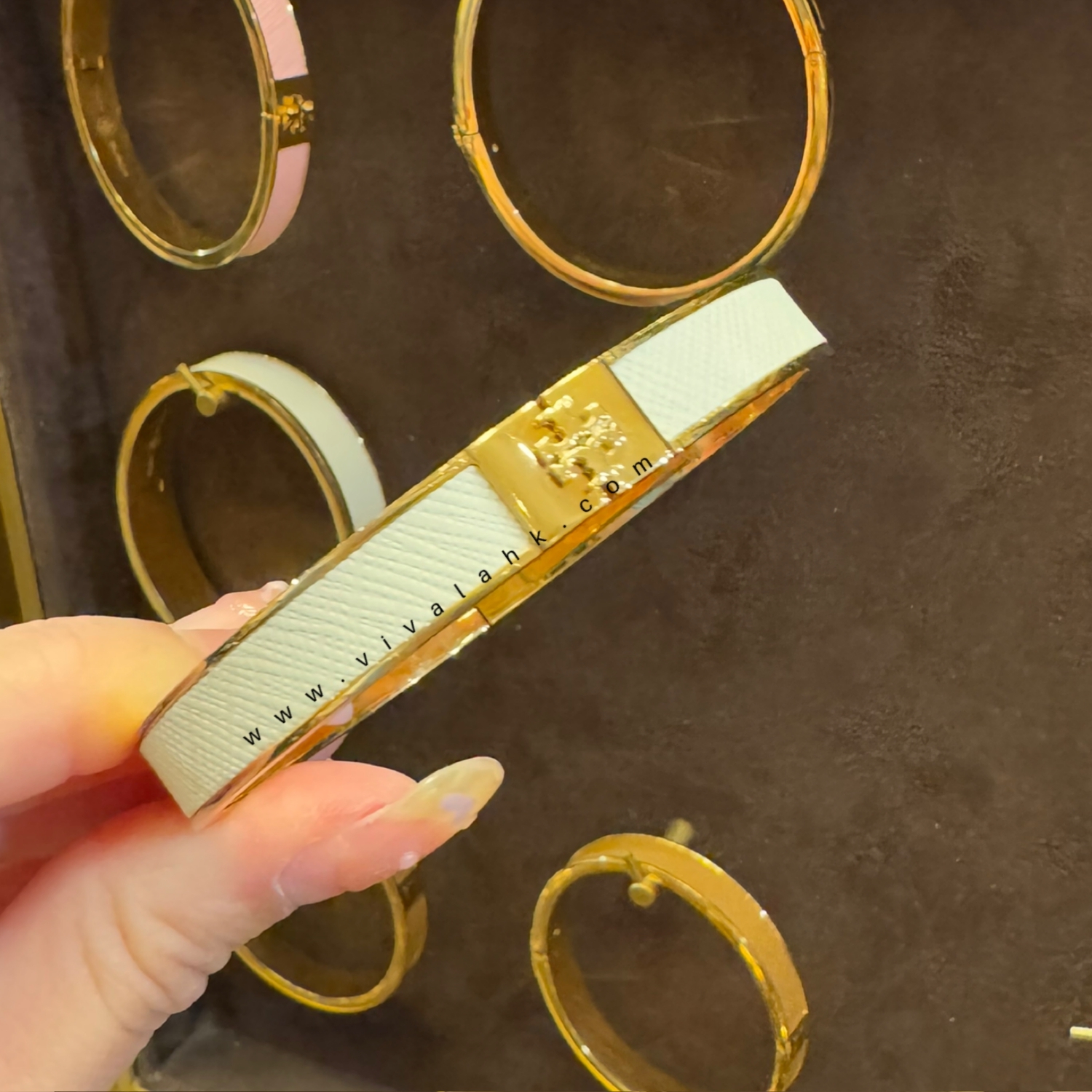 Tory Burch - 十字皮手鈪 (幼) (145435)