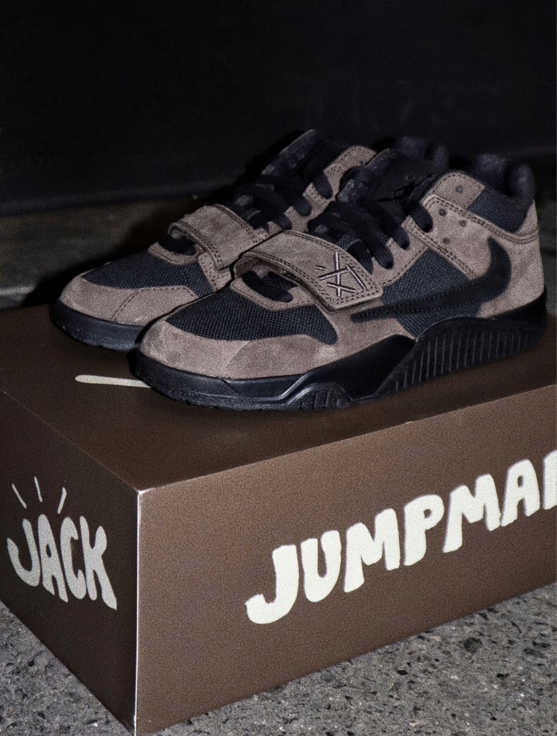 Travis Scott x Jordan Jumpman Jack TR 聯名款  倒鉤 摩卡 FZ8117-204