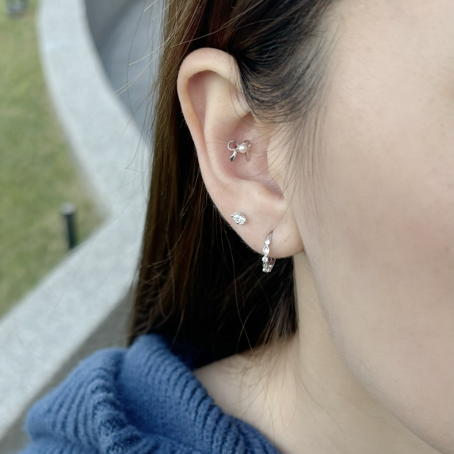 10K蛋糕四爪眼形鋯石耳環