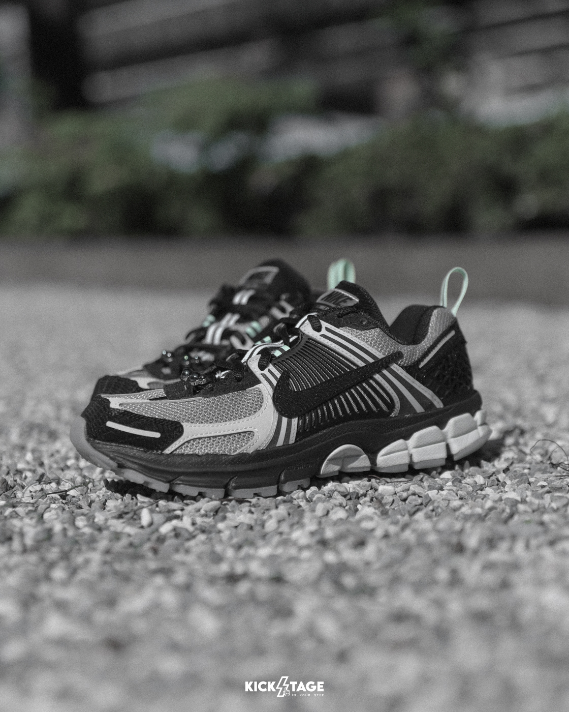 [售出無退換] 大童鞋 女生尺寸 NIKE VOMERO 5 GS "Spider" 萬聖節 蜘蛛 異材質 夜光 休閒鞋【HQ3477-001】VMO5