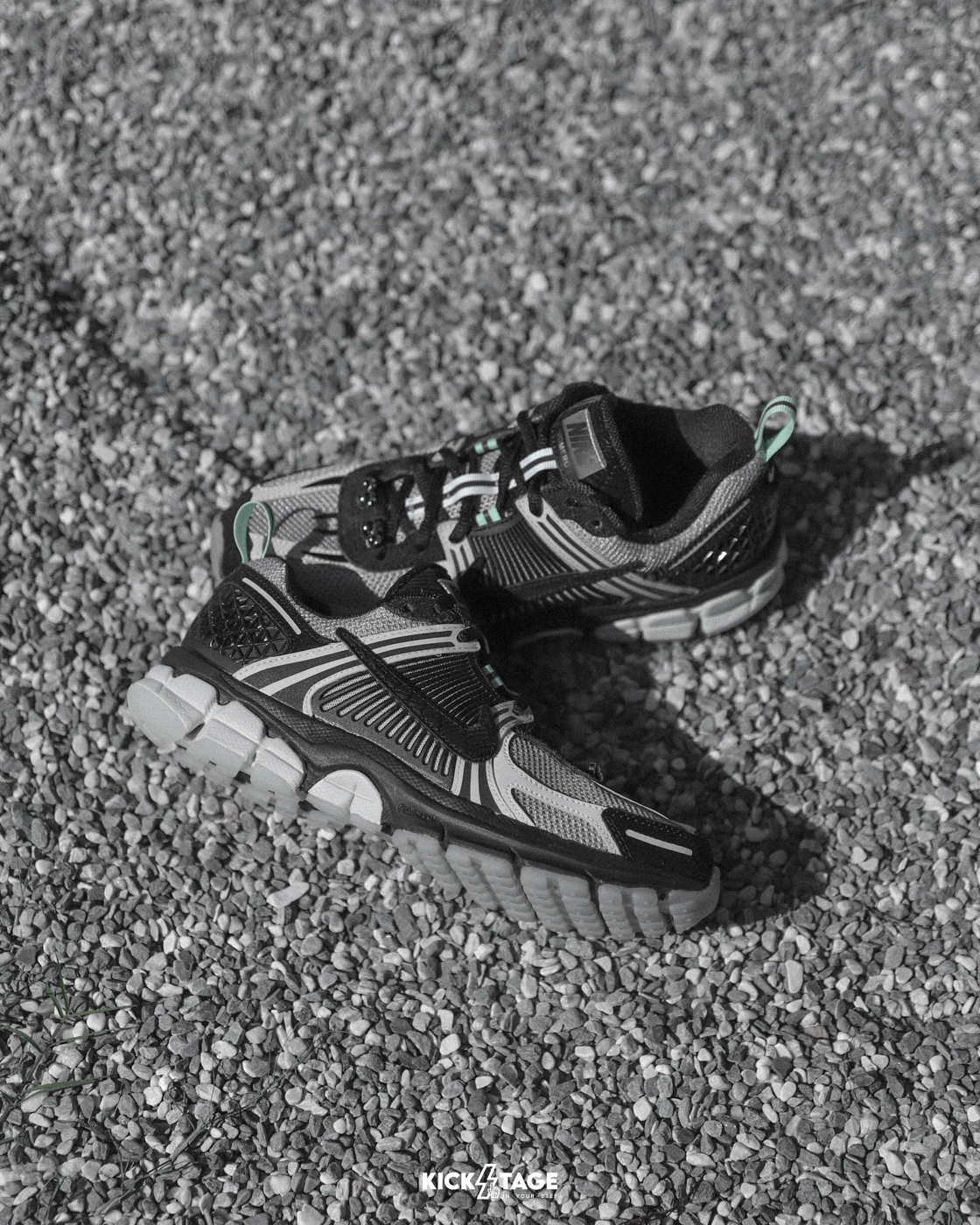 [售出無退換] 大童鞋 女生尺寸 NIKE VOMERO 5 GS "Spider" 萬聖節 蜘蛛 異材質 夜光 休閒鞋【HQ3477-001】VMO5