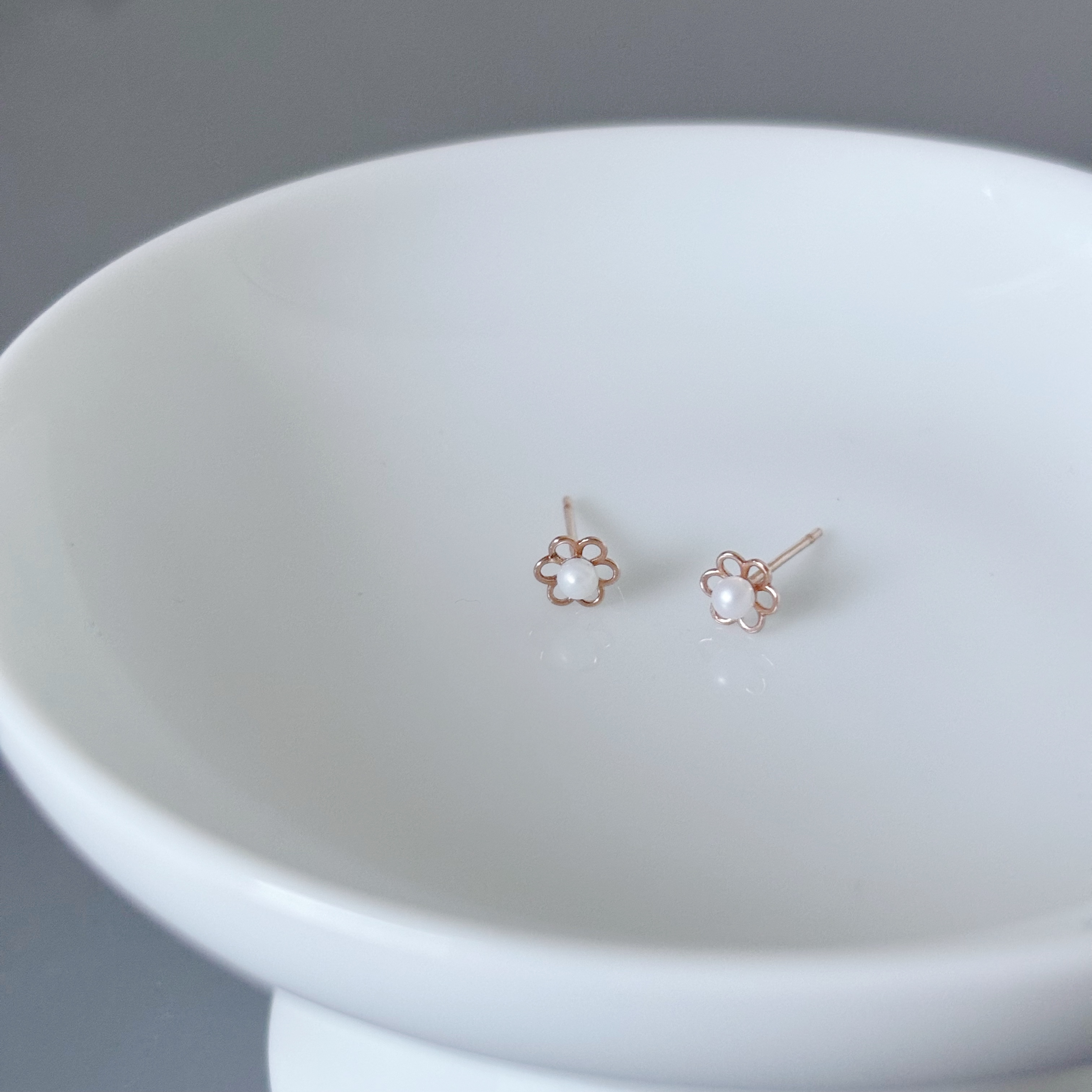 10K簍空小花珍珠耳環