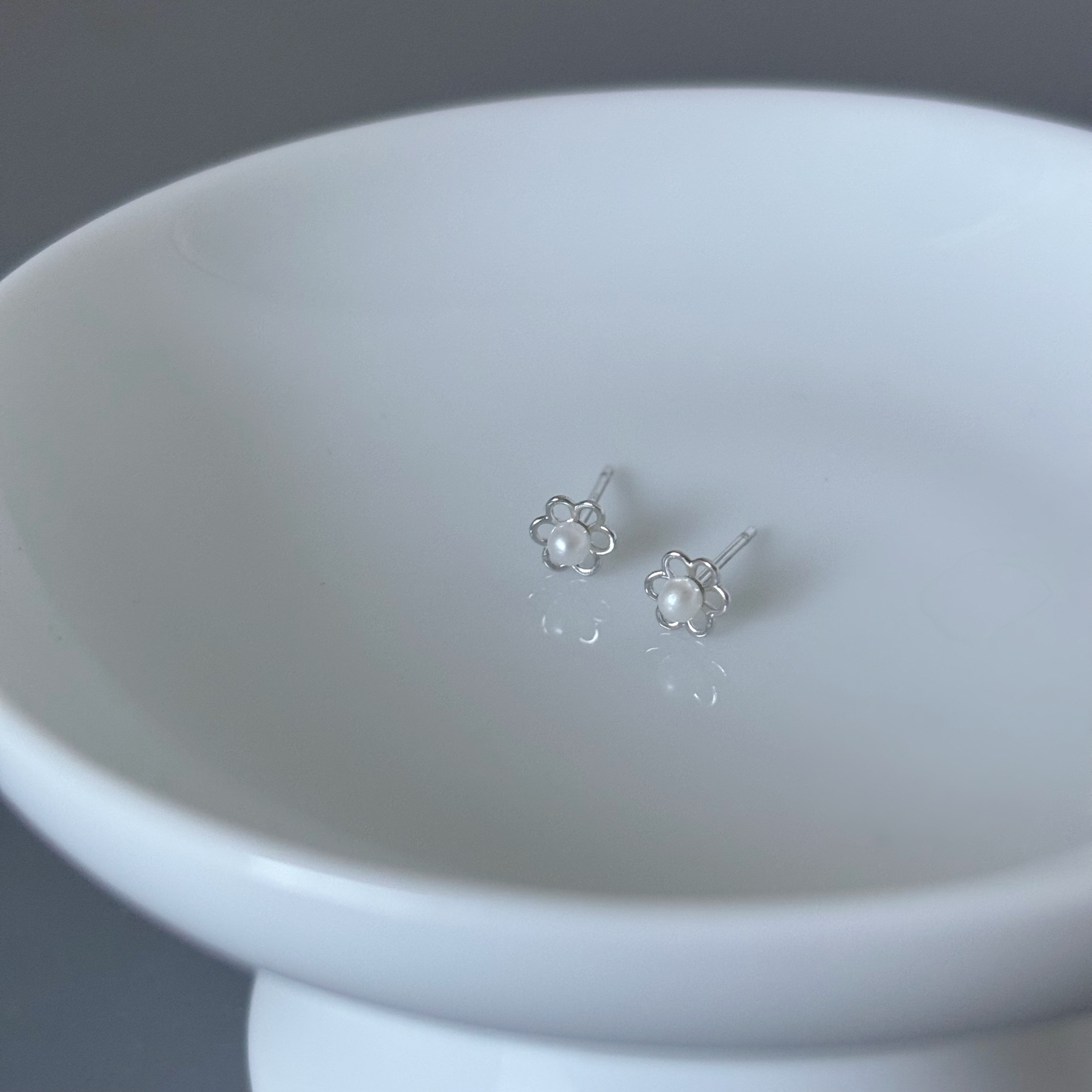 10K簍空小花珍珠耳環