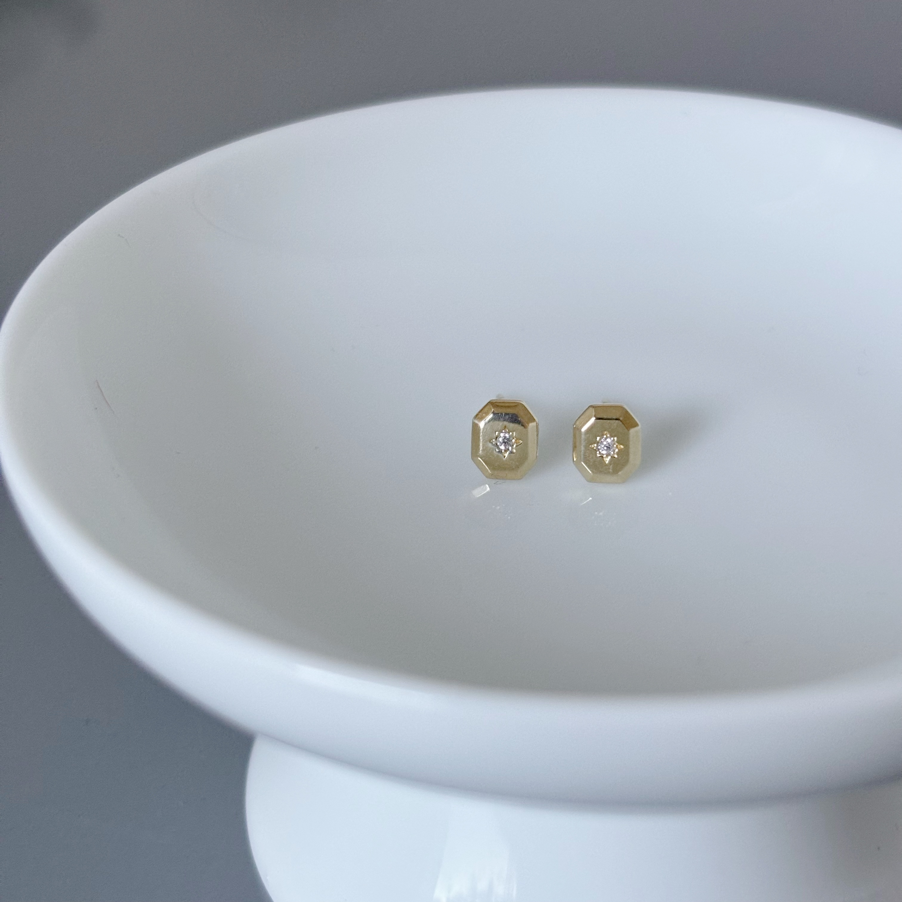 10K八邊形鋯石耳環