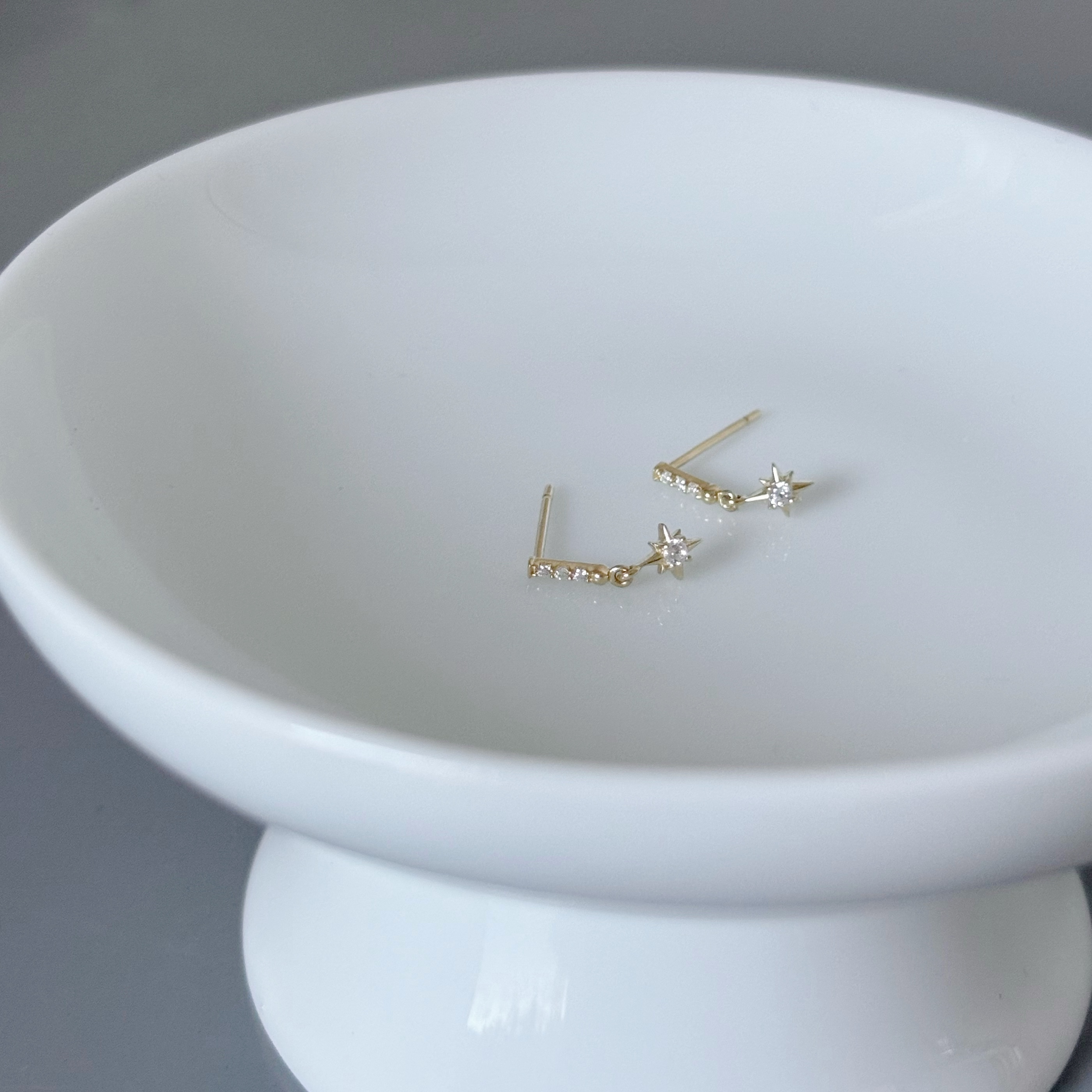 10K小排鋯石垂星芒耳環
