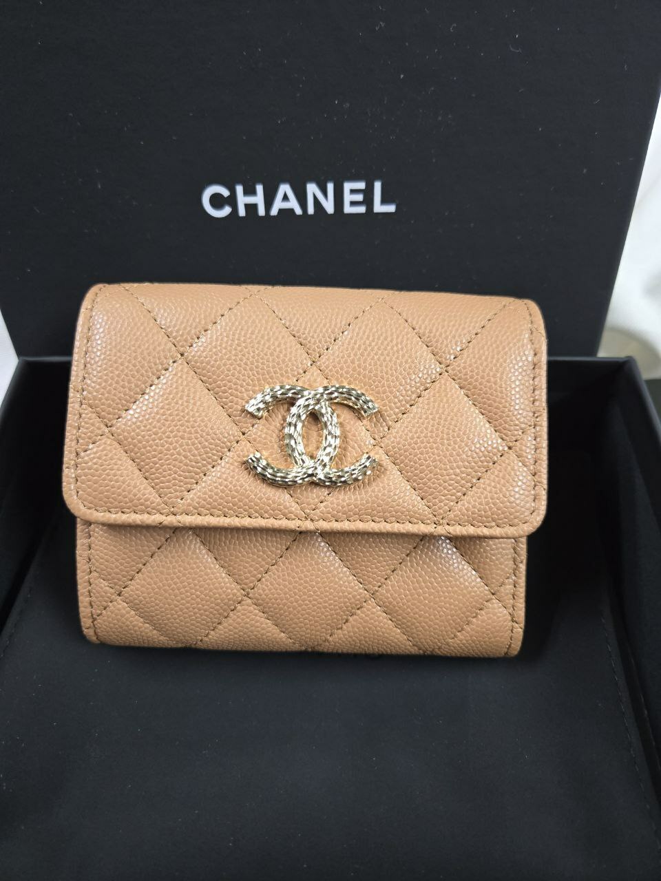 [S] CHANEL SMALL FOLD WALLET,BROWN, AP4250B18212NB356 (SZZ515)