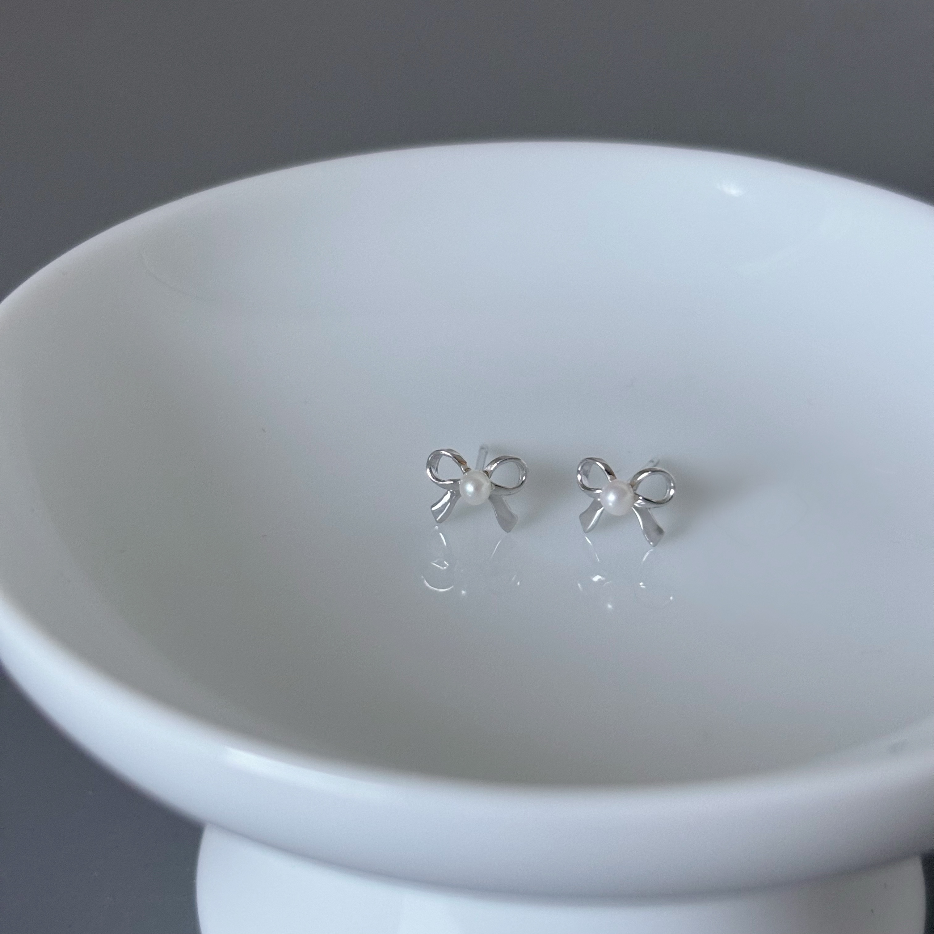 10K珍珠蝴蝶結耳環