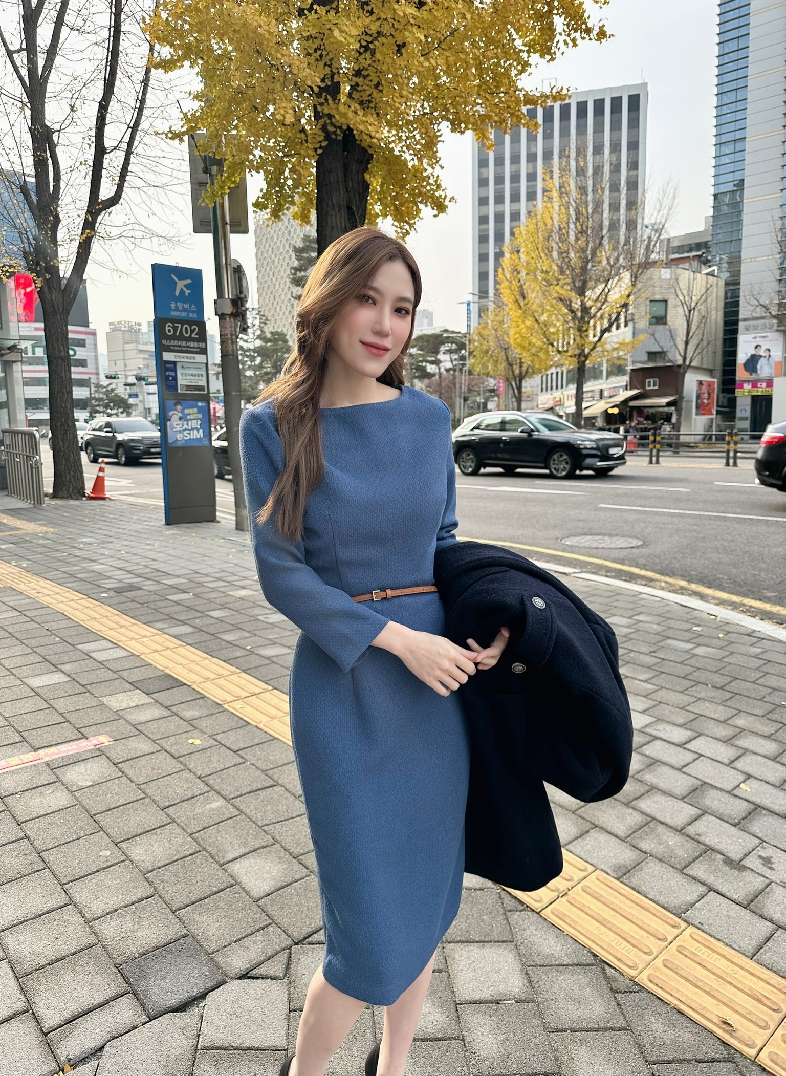 柔軟面料細閃七分袖腰帶洋