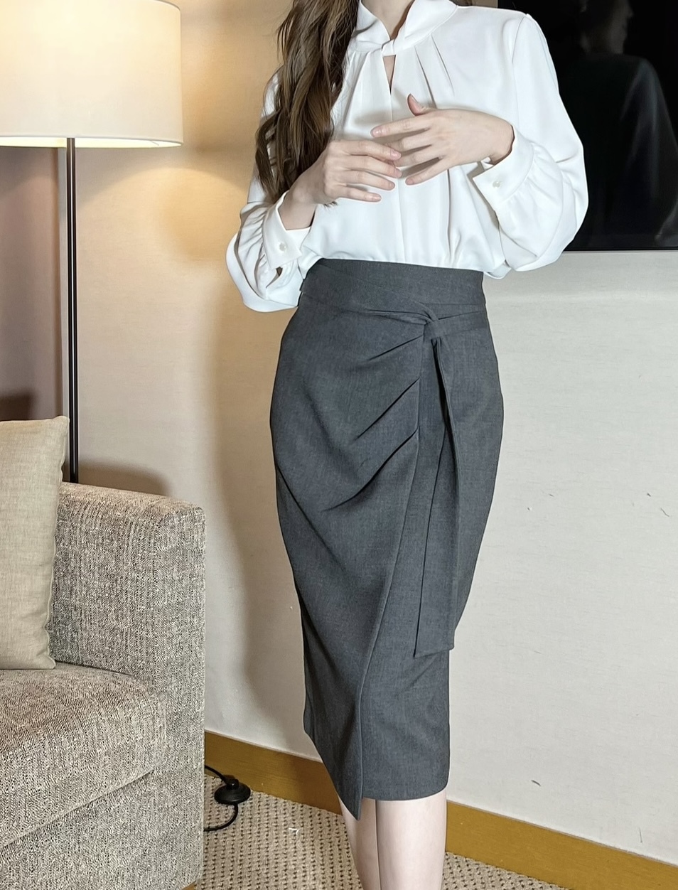 (薄刷絨)側裁片打褶窄裙