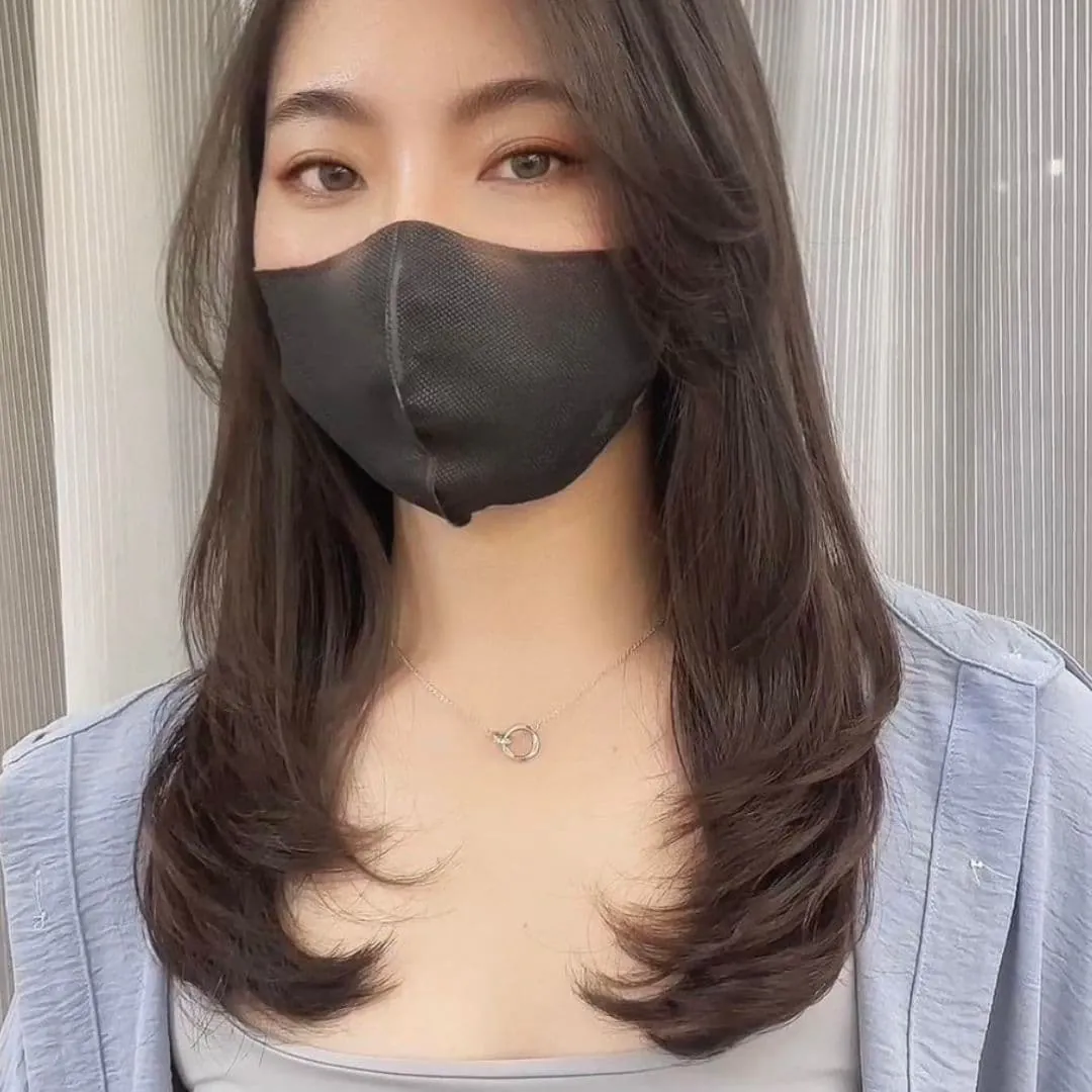 Stylist Vivian's Specialty: Effortless and Atmospheric Perms