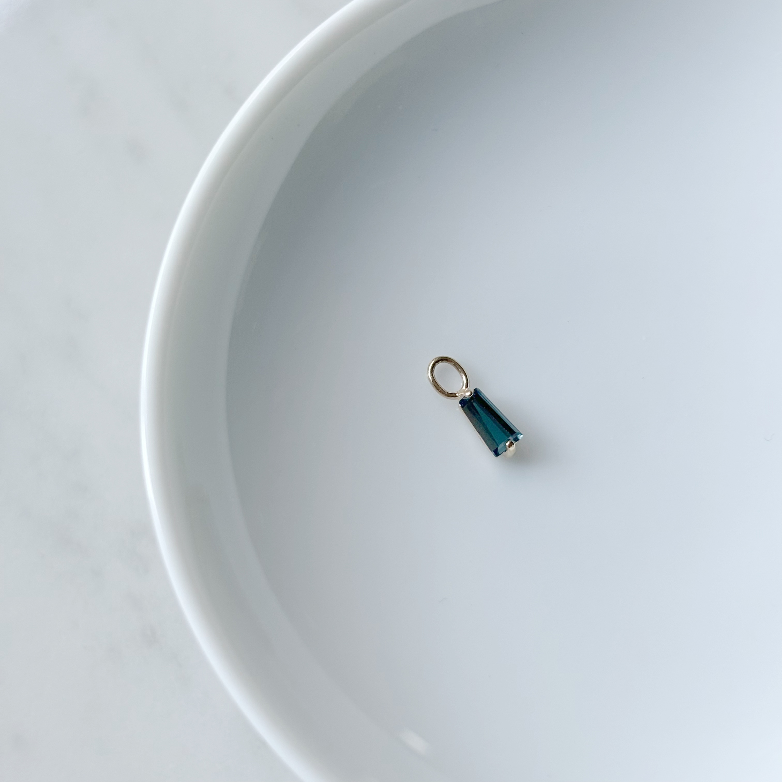 14K梯形切割倫敦托帕石耳墜