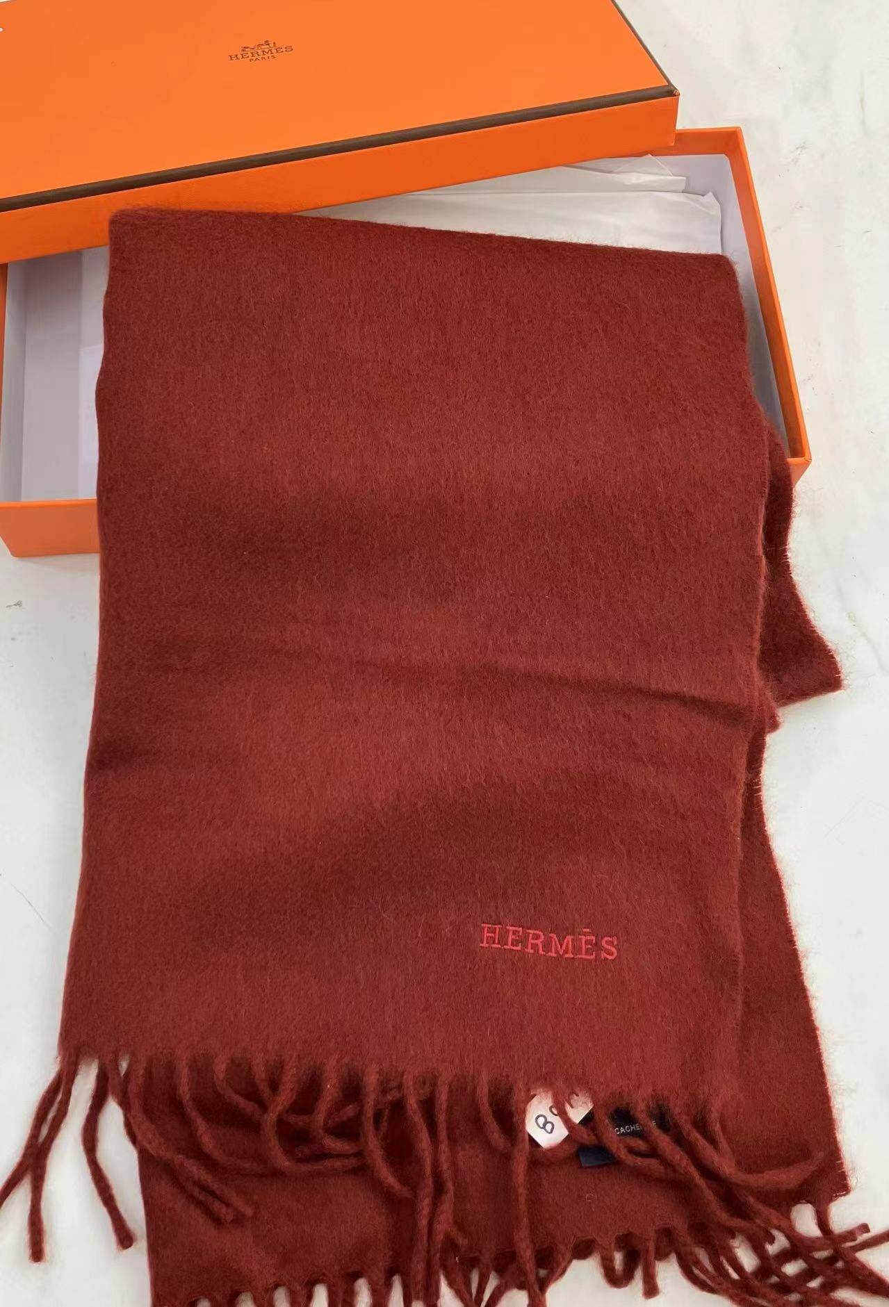 H 橙紅色圍巾 -M