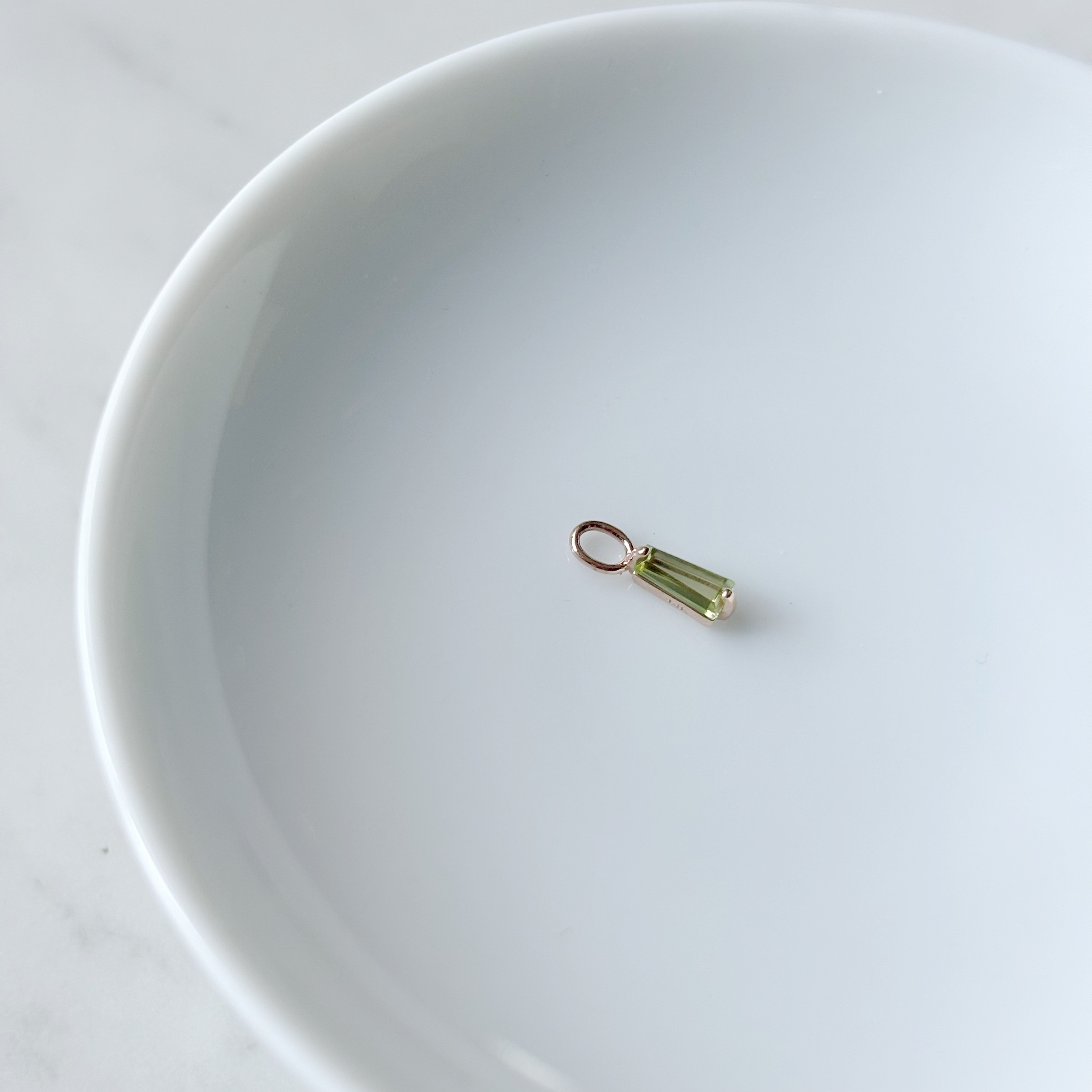 14K梯形切割橄欖石耳墜