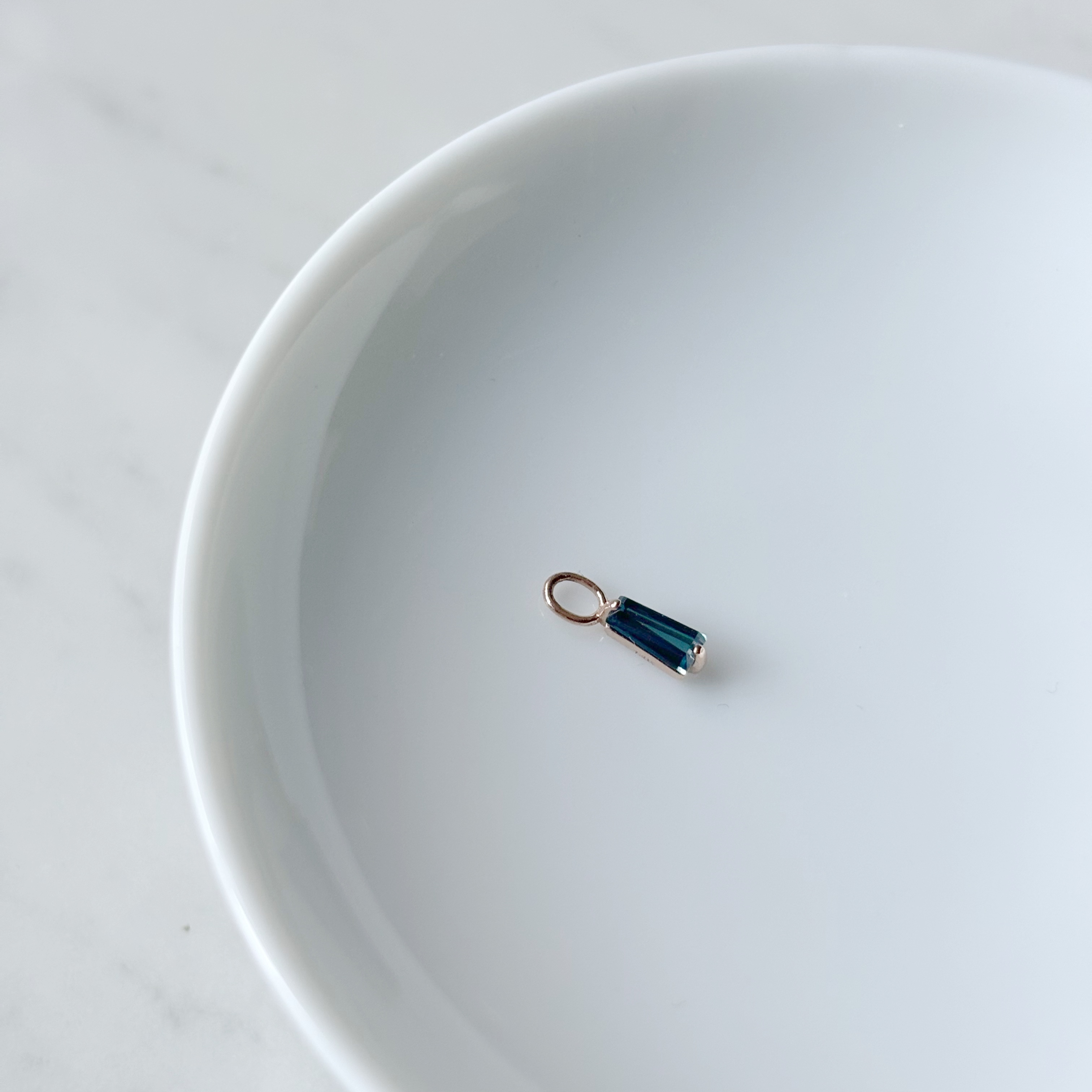 14K梯形切割倫敦托帕石耳墜