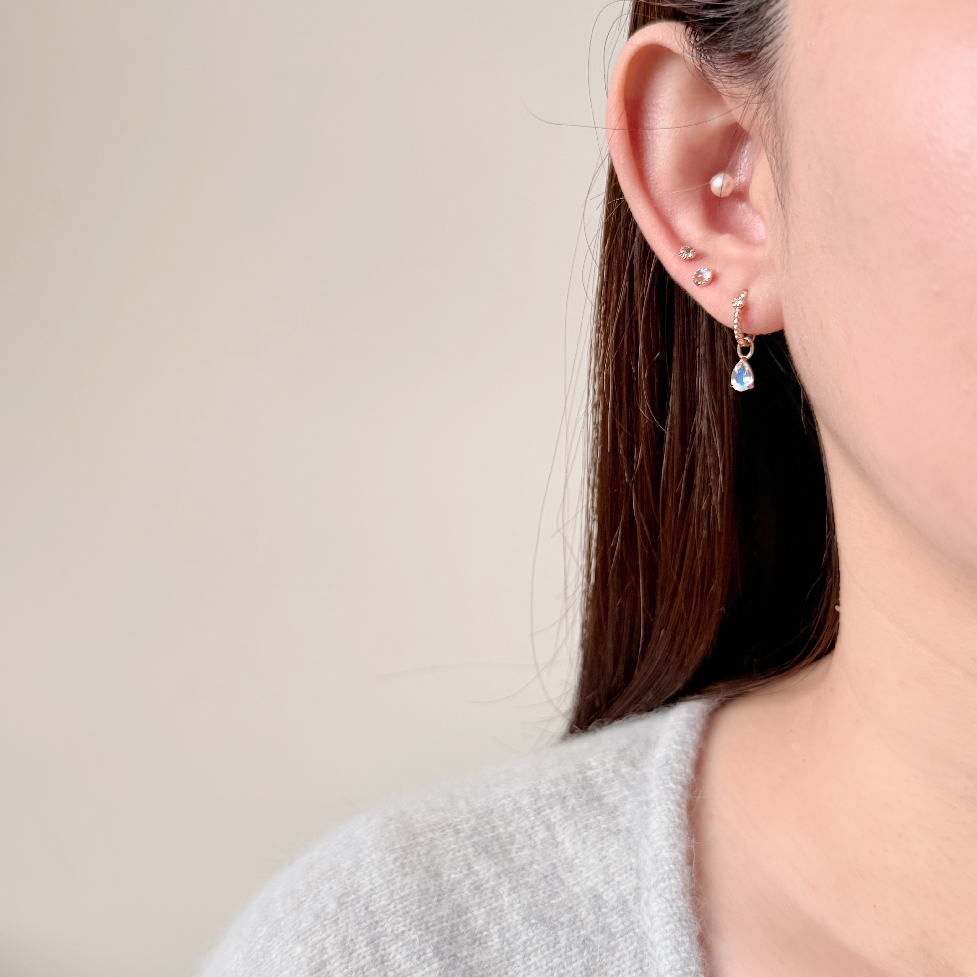 14K三爪水滴鑽面月光石耳墜