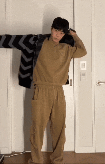 鋸齒紋針織連帽拉鍊外套