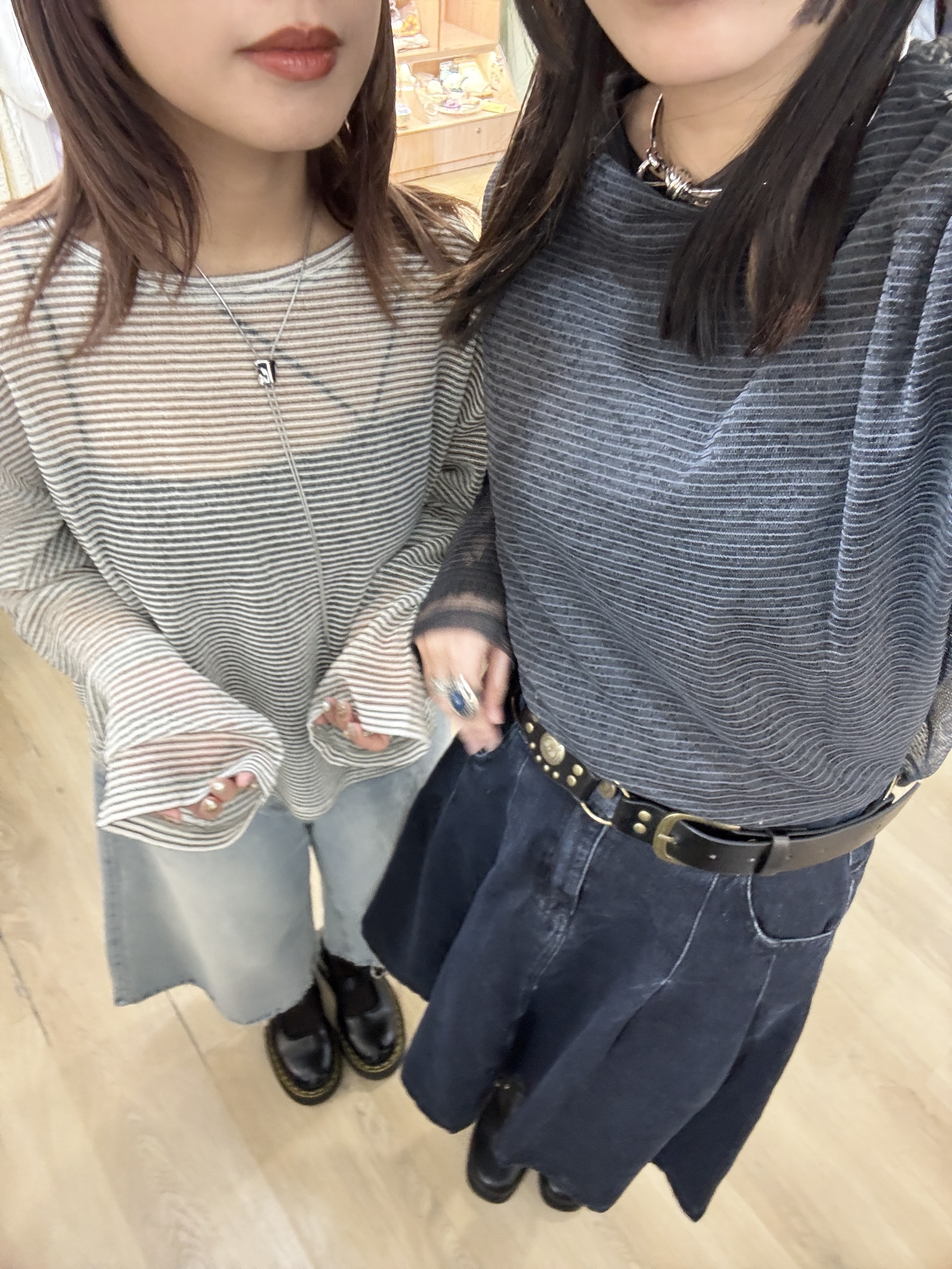 橫間透明寬鬆TOP