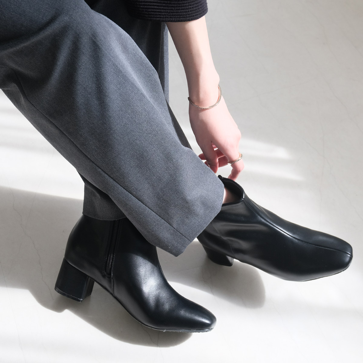 模特比例 方頭中車線短靴