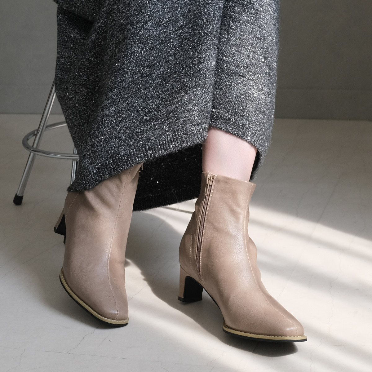 秋冬女神 方頭板跟靴