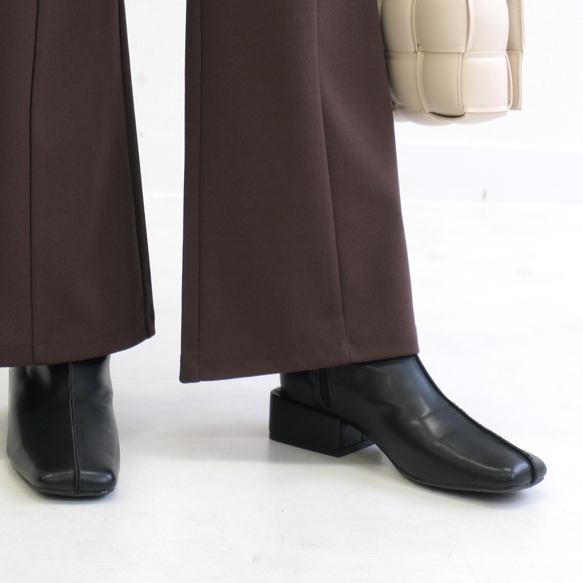 強烈印象 方頭粗縫線短靴