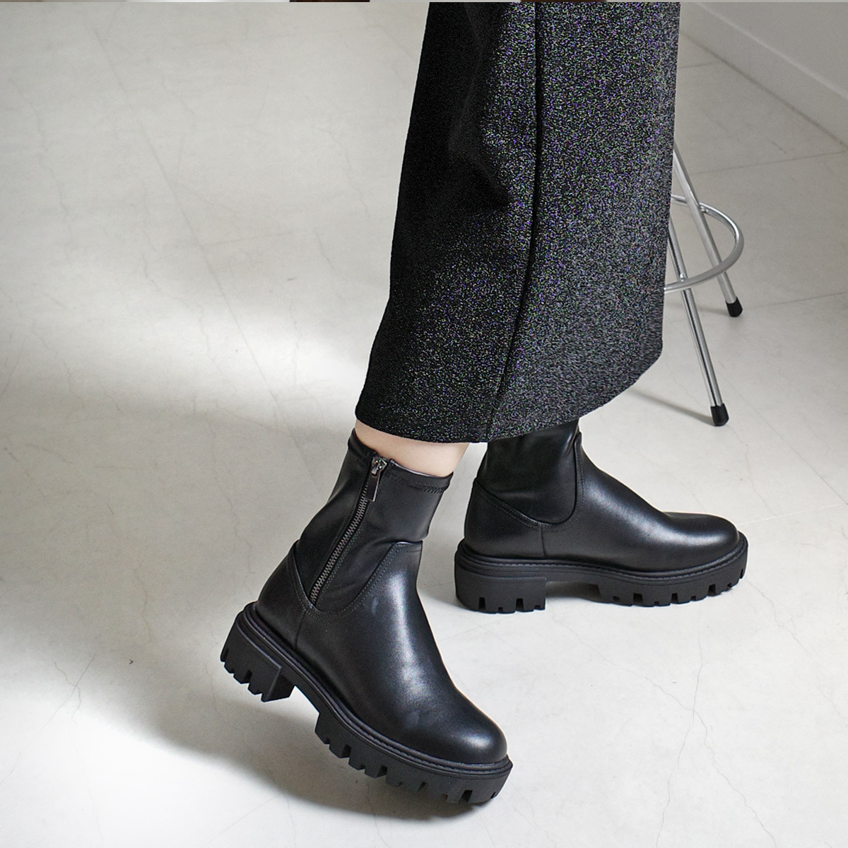 酷甜顯瘦 側拉鍊厚底襪靴