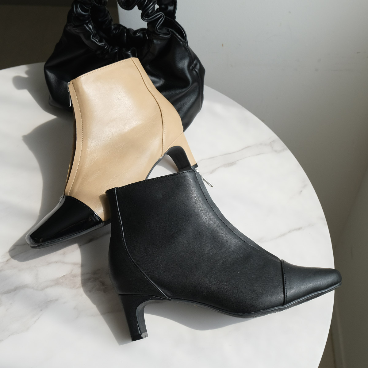 個性展現 方頭前拉鍊板根短靴