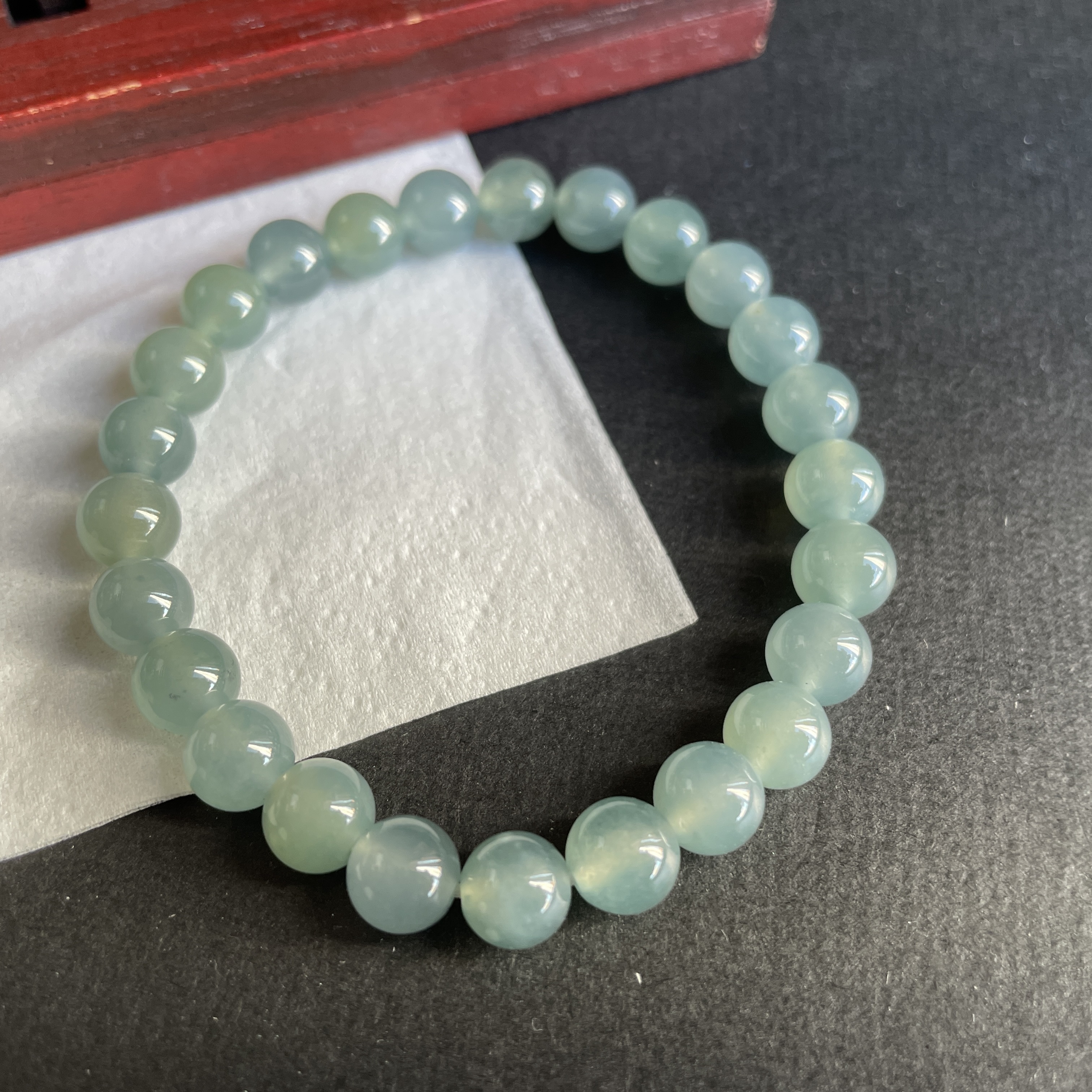 J2385 翡翠冰藍水手串 (7.5mm直徑)