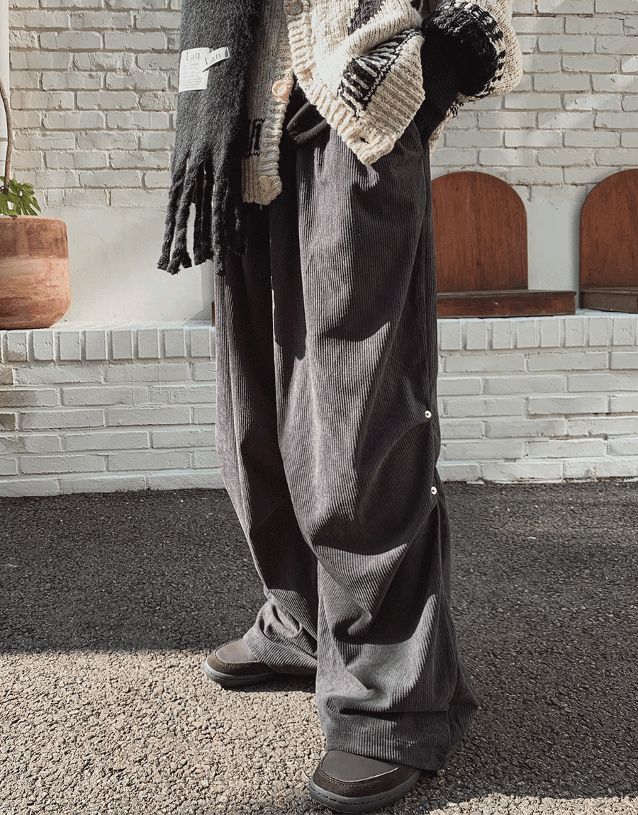 (韓國獨家特價)燈芯絨鉚釘降落傘褲休閒褲