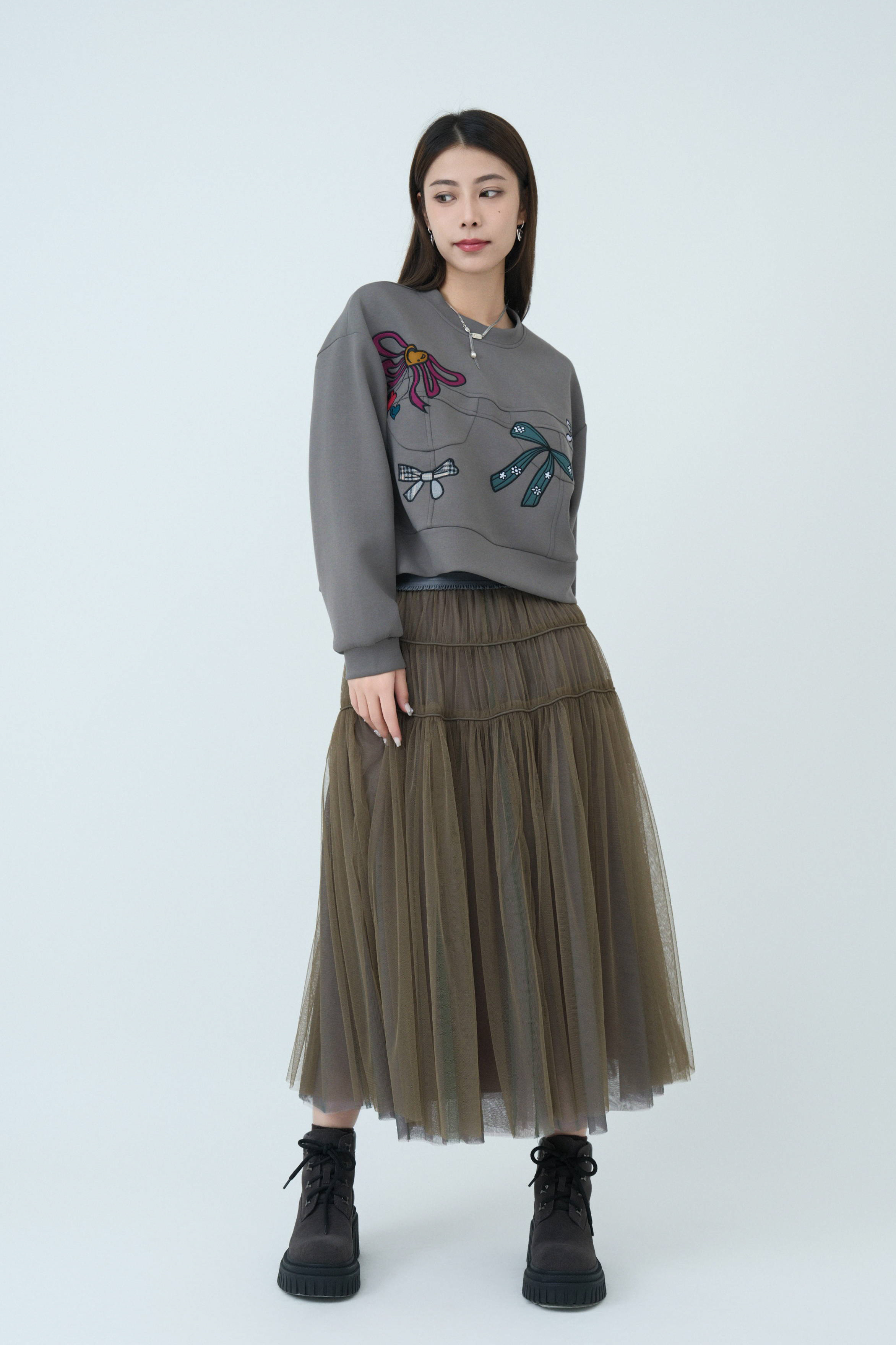 蝴蝶結車章太空棉衛衣 (現貨款式）