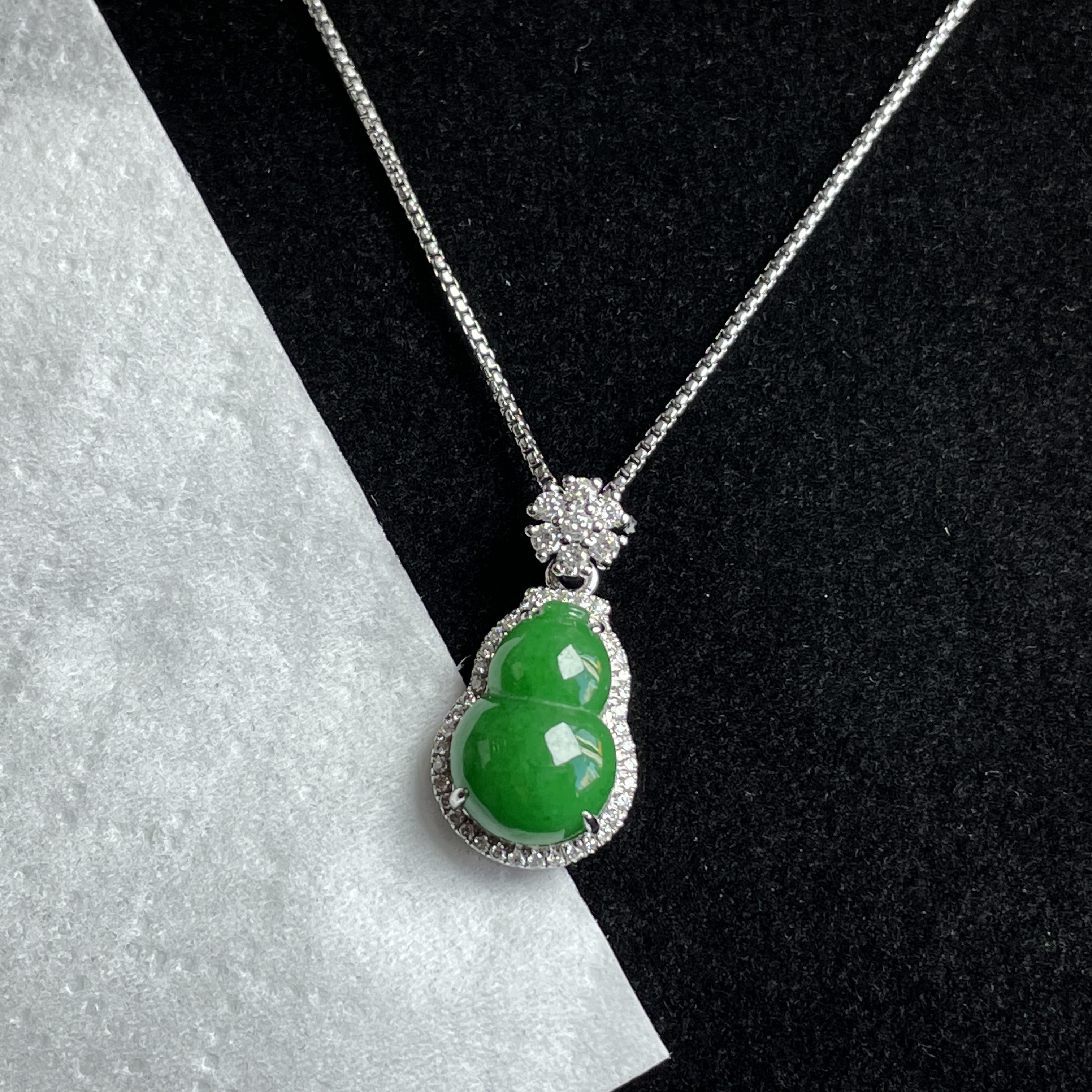 J2386 翡翠滿陽綠葫蘆吊墜