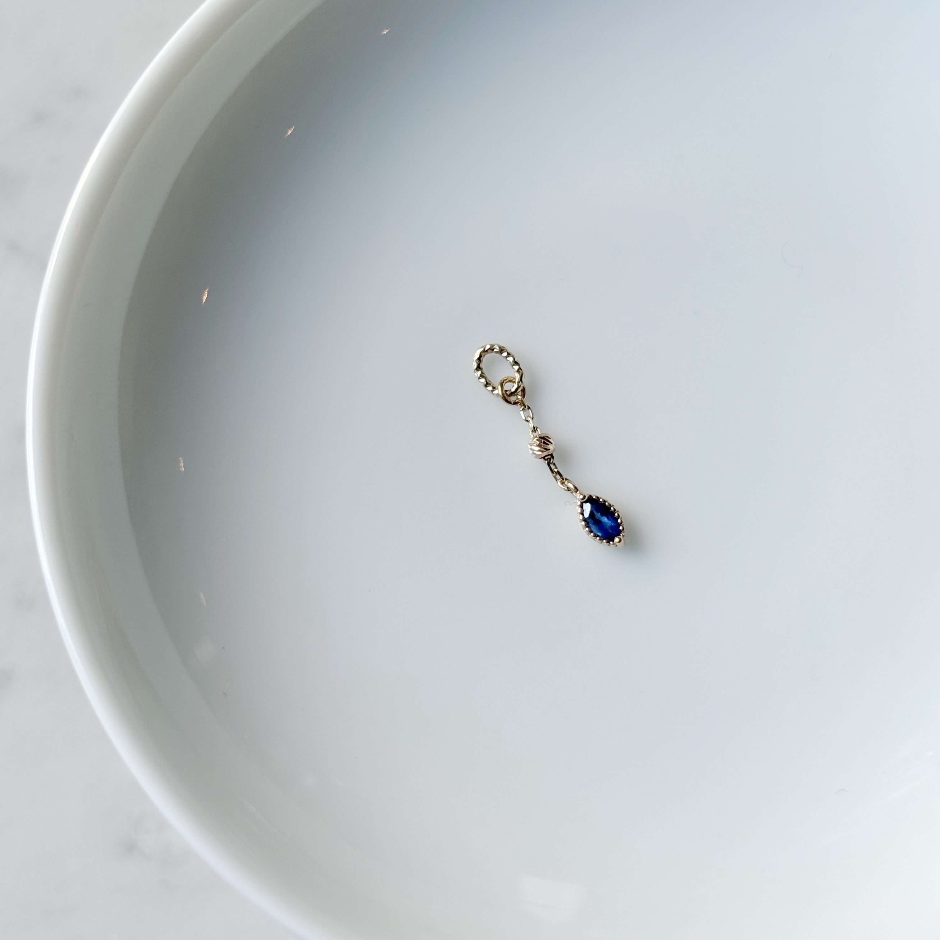 14K小金球眼形藍寶石耳墜