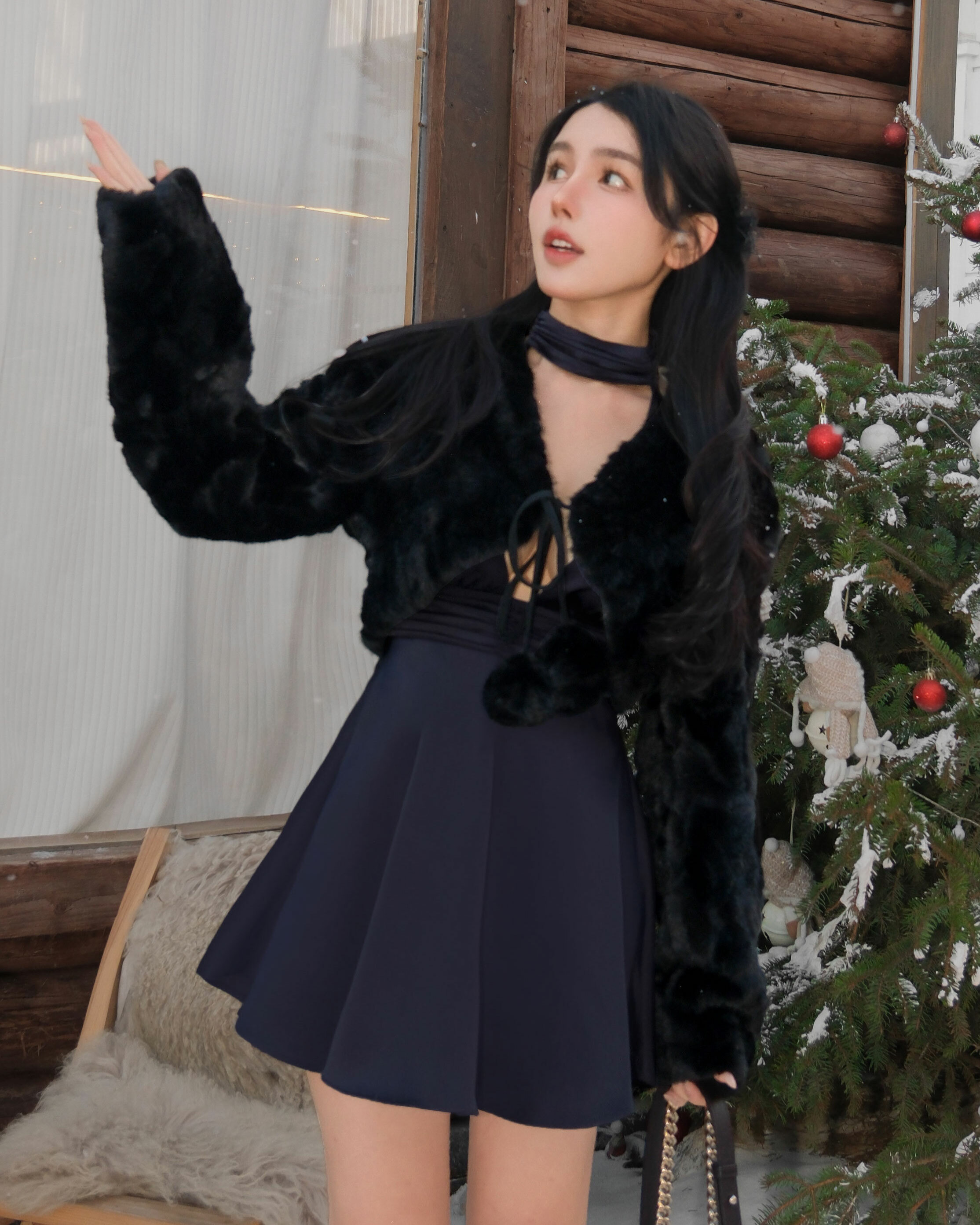 訂製-仿兔絨球球綁帶短外套