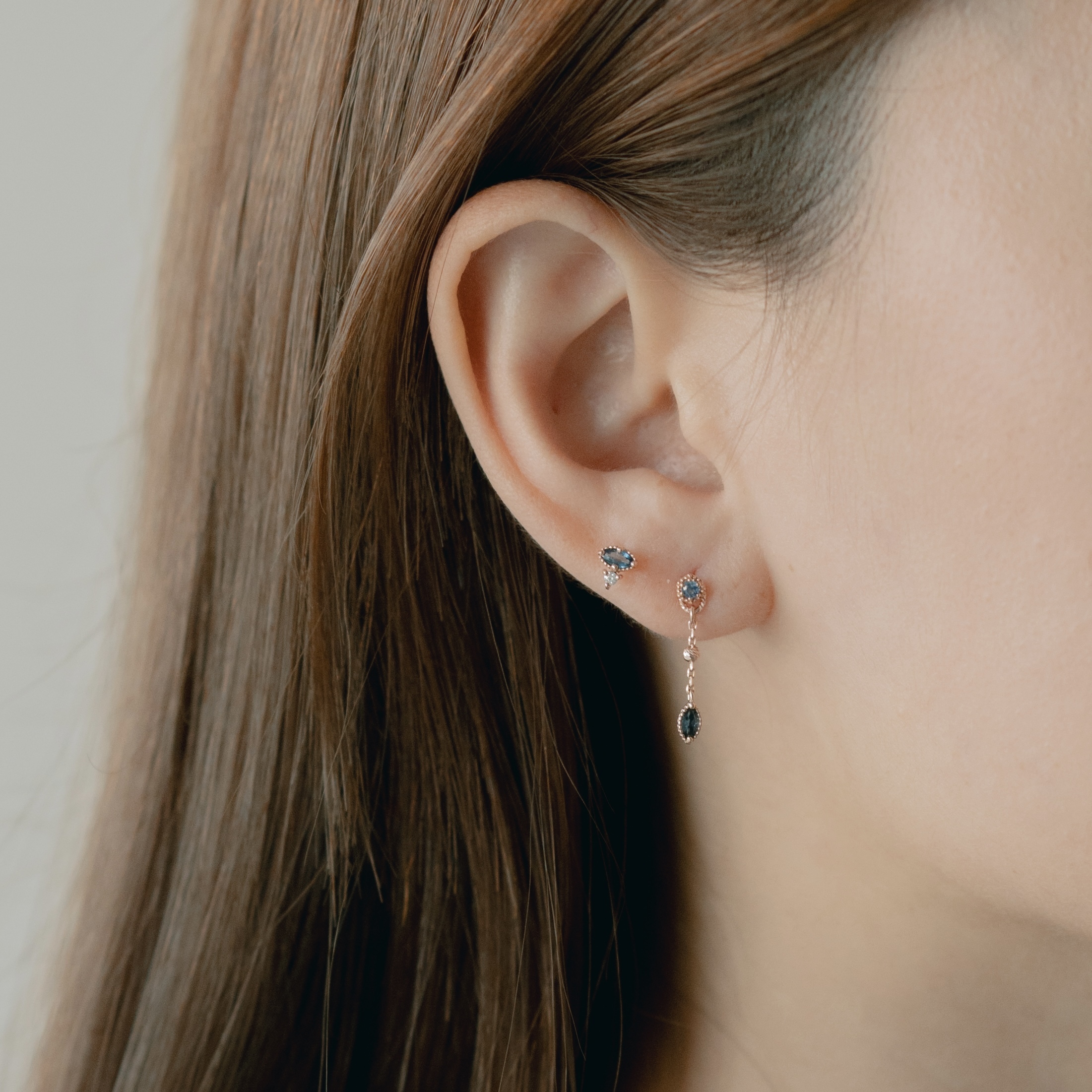 14K小金球眼形藍寶石耳墜