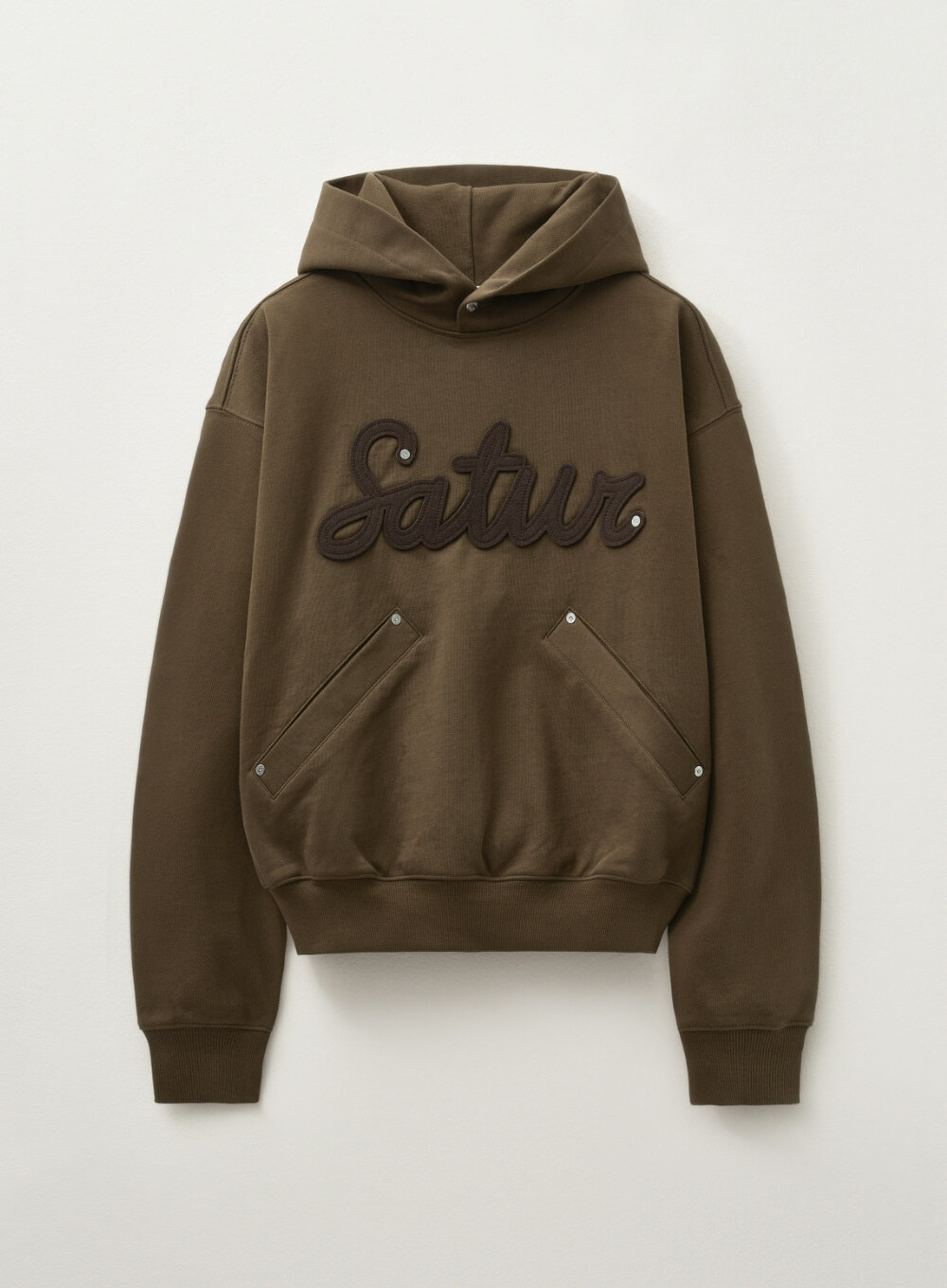 SATUR APPLIQUE RIVET HOODIE