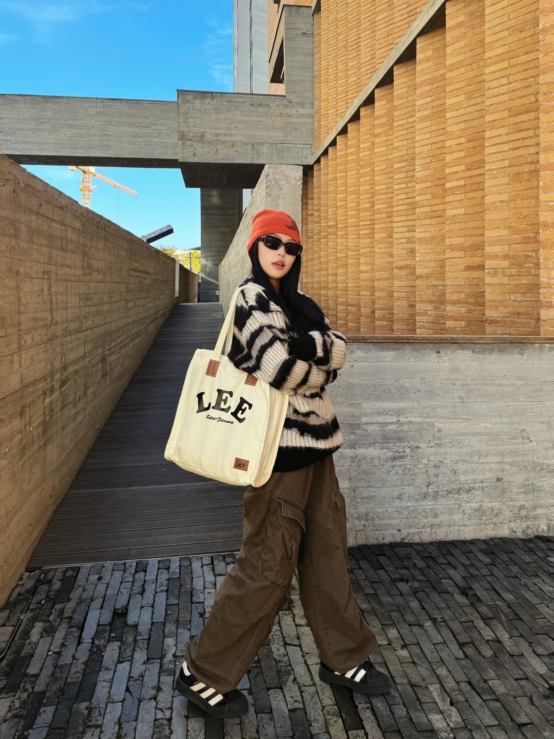 【預購】LEE 大容量 撞色帆布包 米白 LE240073M