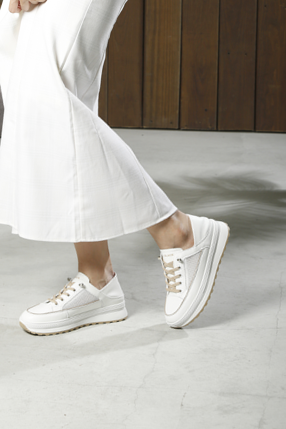 Mesh Trainer 網布厚底休閒鞋