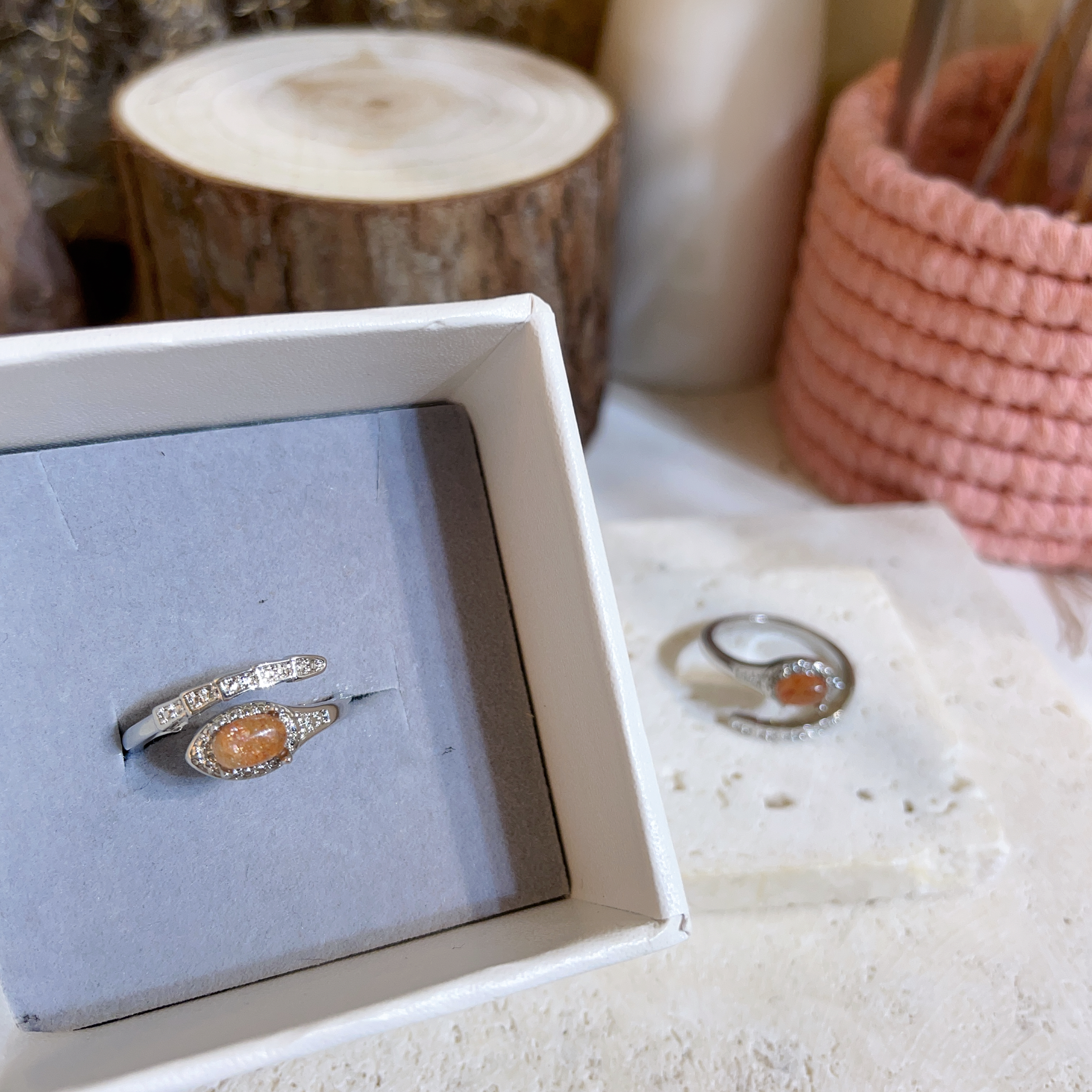 金太陽石蛇尾戒指