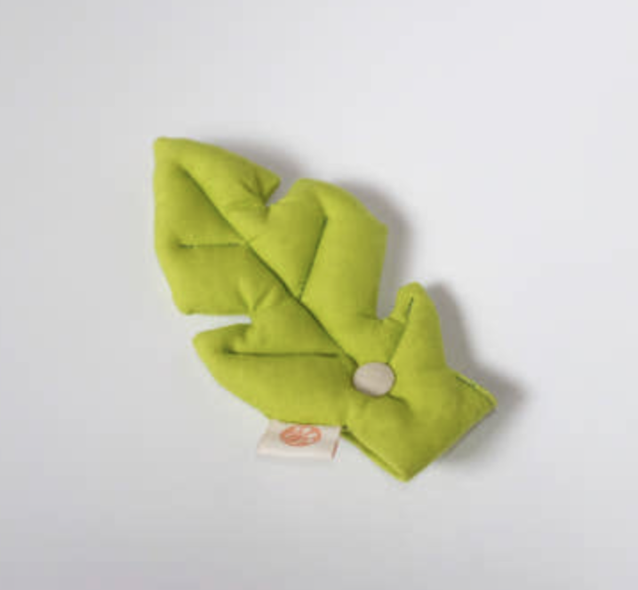 HIKOINU - 韓國胸背裝飾 - 淺綠葉子