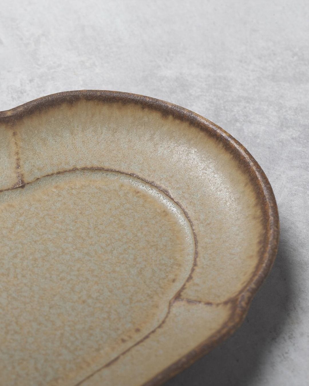 Yuka Oval Long Dish Brown｜Mino Ware