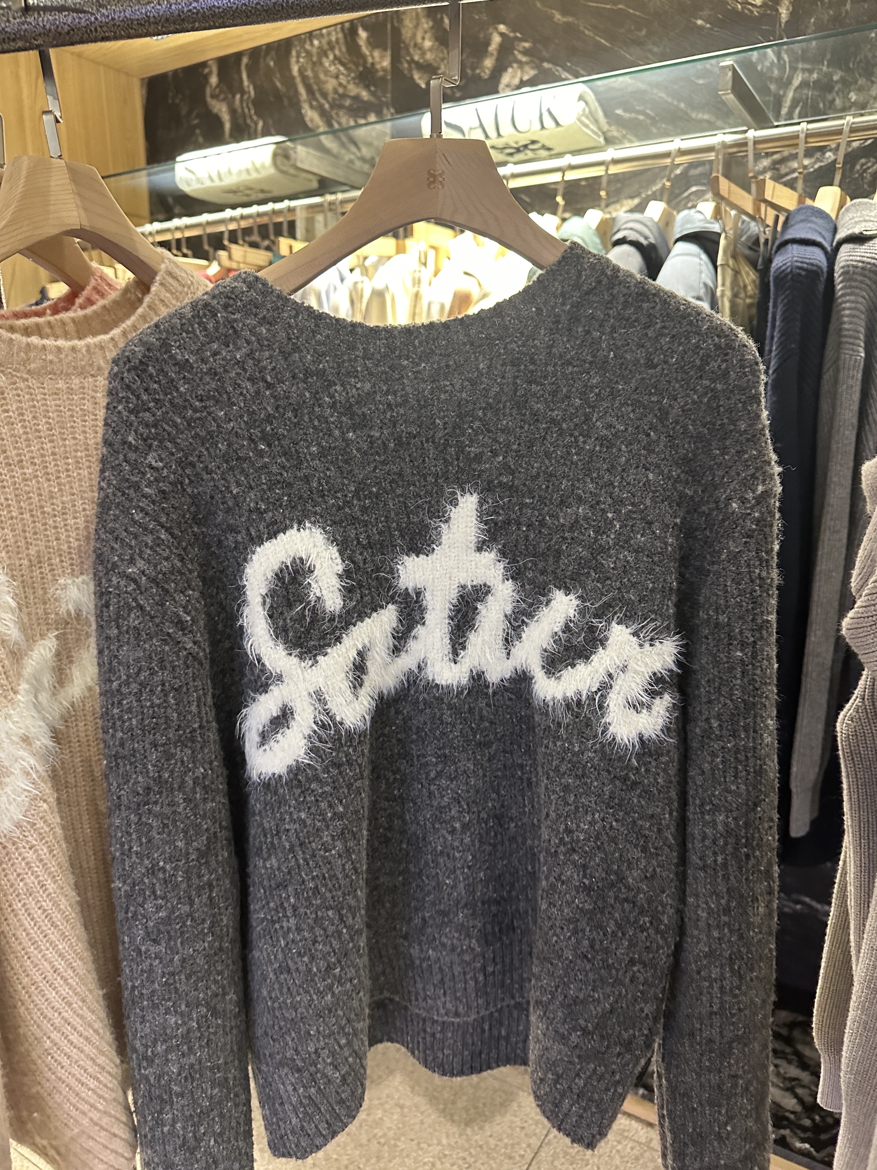 <韓國代購> SATUR ROUND BIG MOHAIR LOGO KNIT