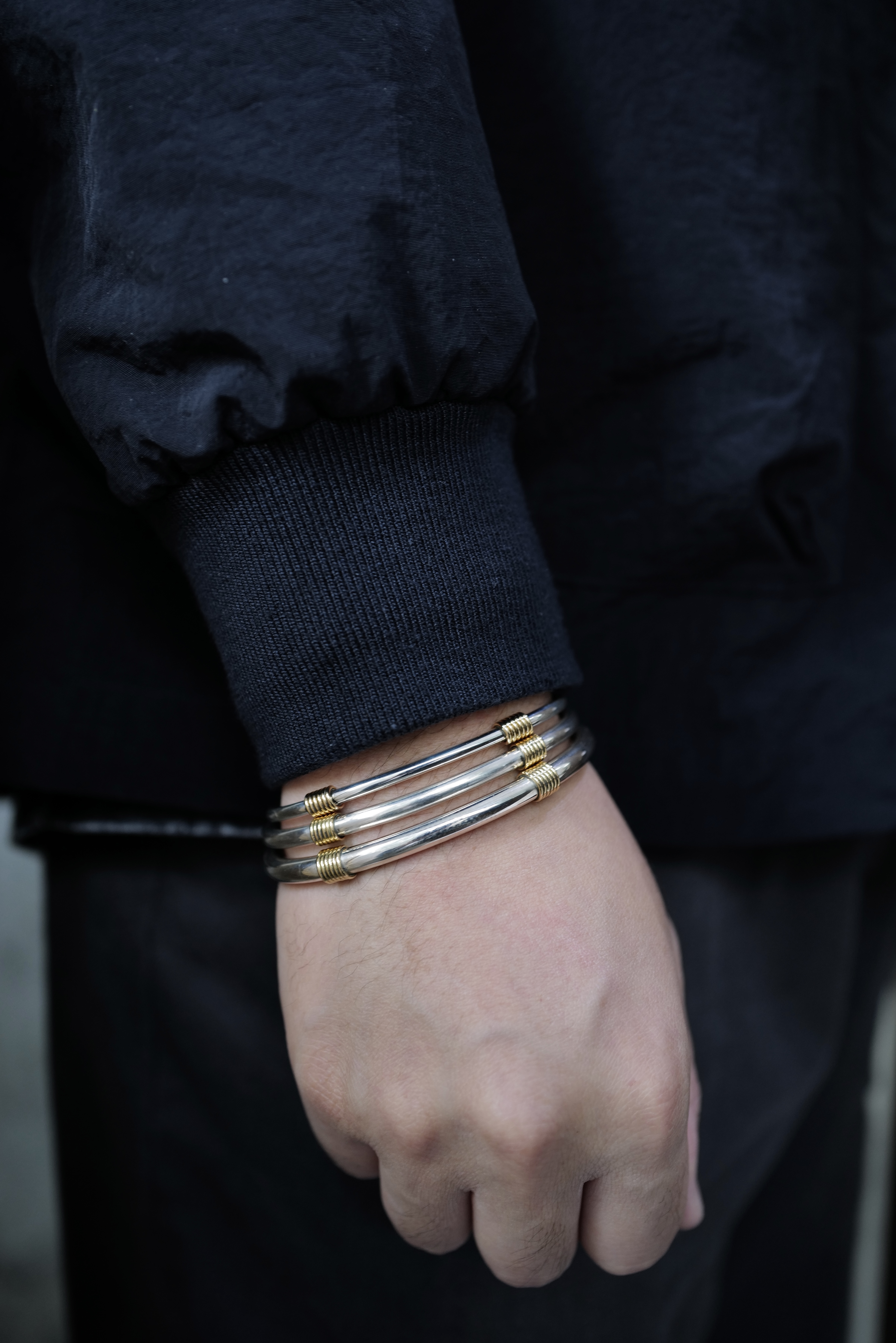 C-ROUND W K18 COIL CUFF