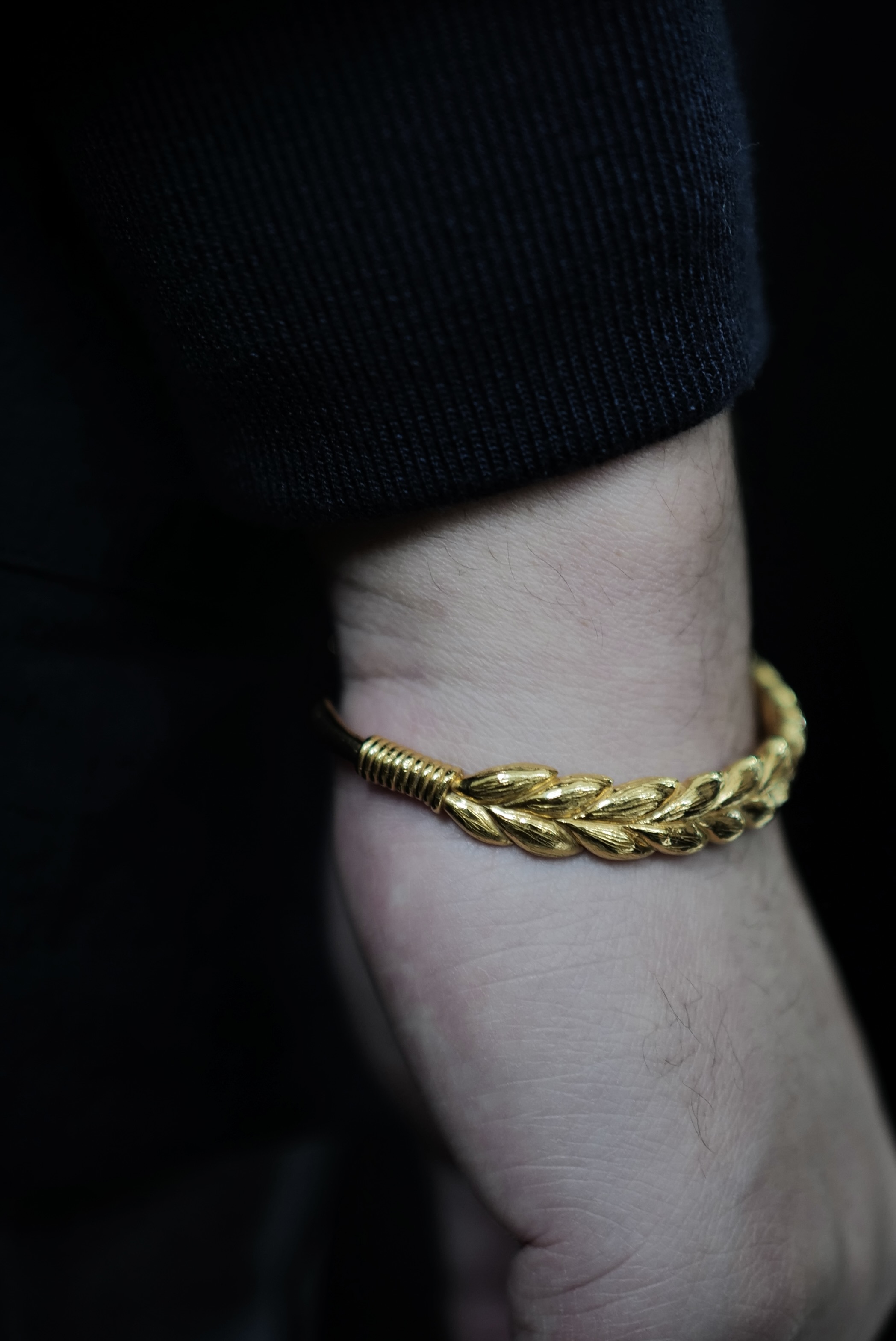 WHEAT TEXTURE OPTION OF BANGLE GOLD COAT