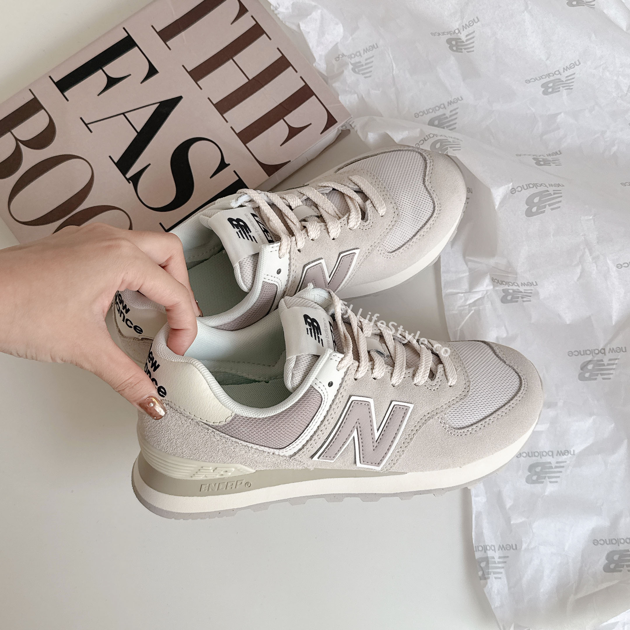 NEW BALANCE 574 NB574 奶灰拿鐵 低飽和 奶油白 米灰 紫灰 女鞋 WL574DQ2 / 調貨