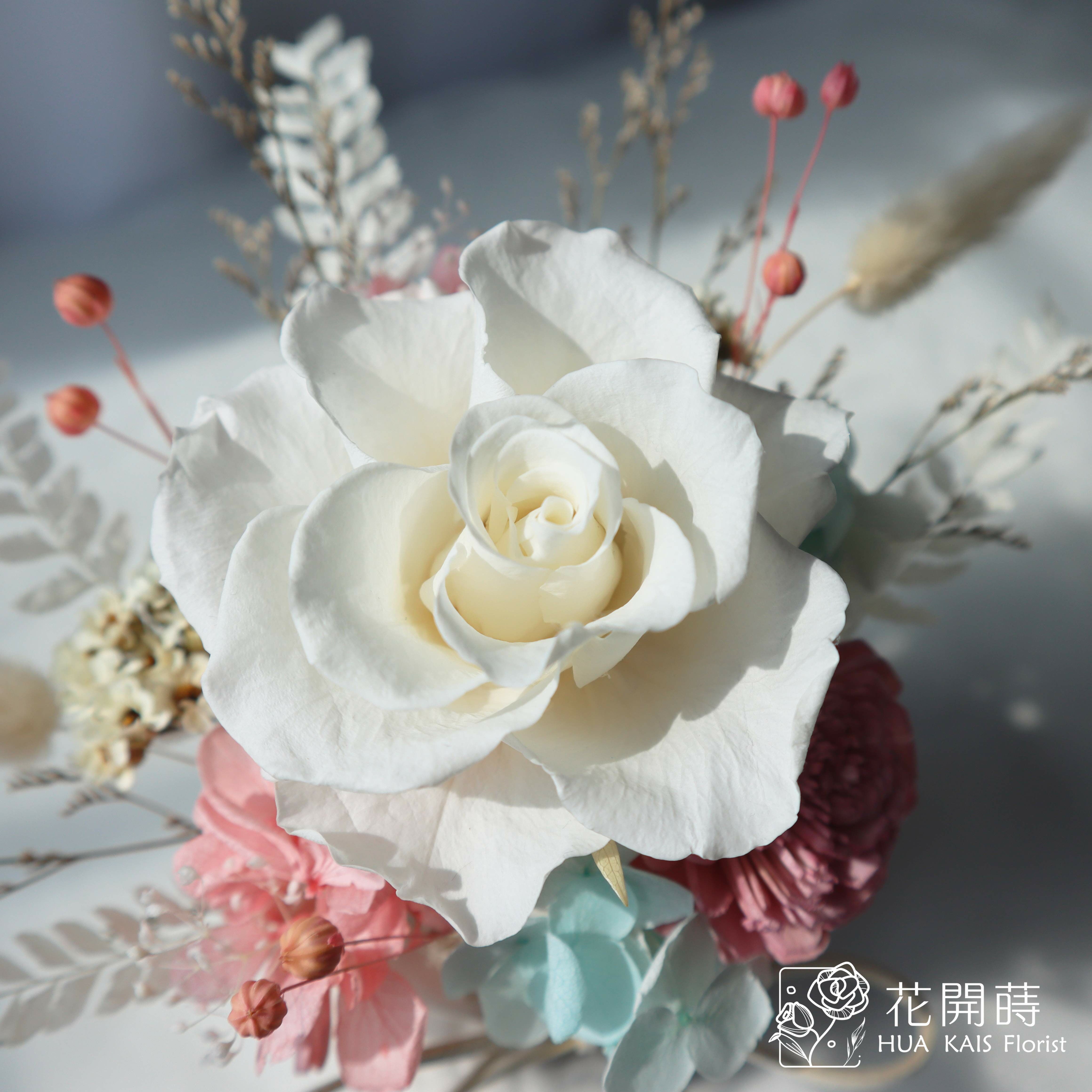 永生玫瑰小桌花|古典白牛奶瓶|開幕小盆栽|生日禮物|辦公桌小盆花