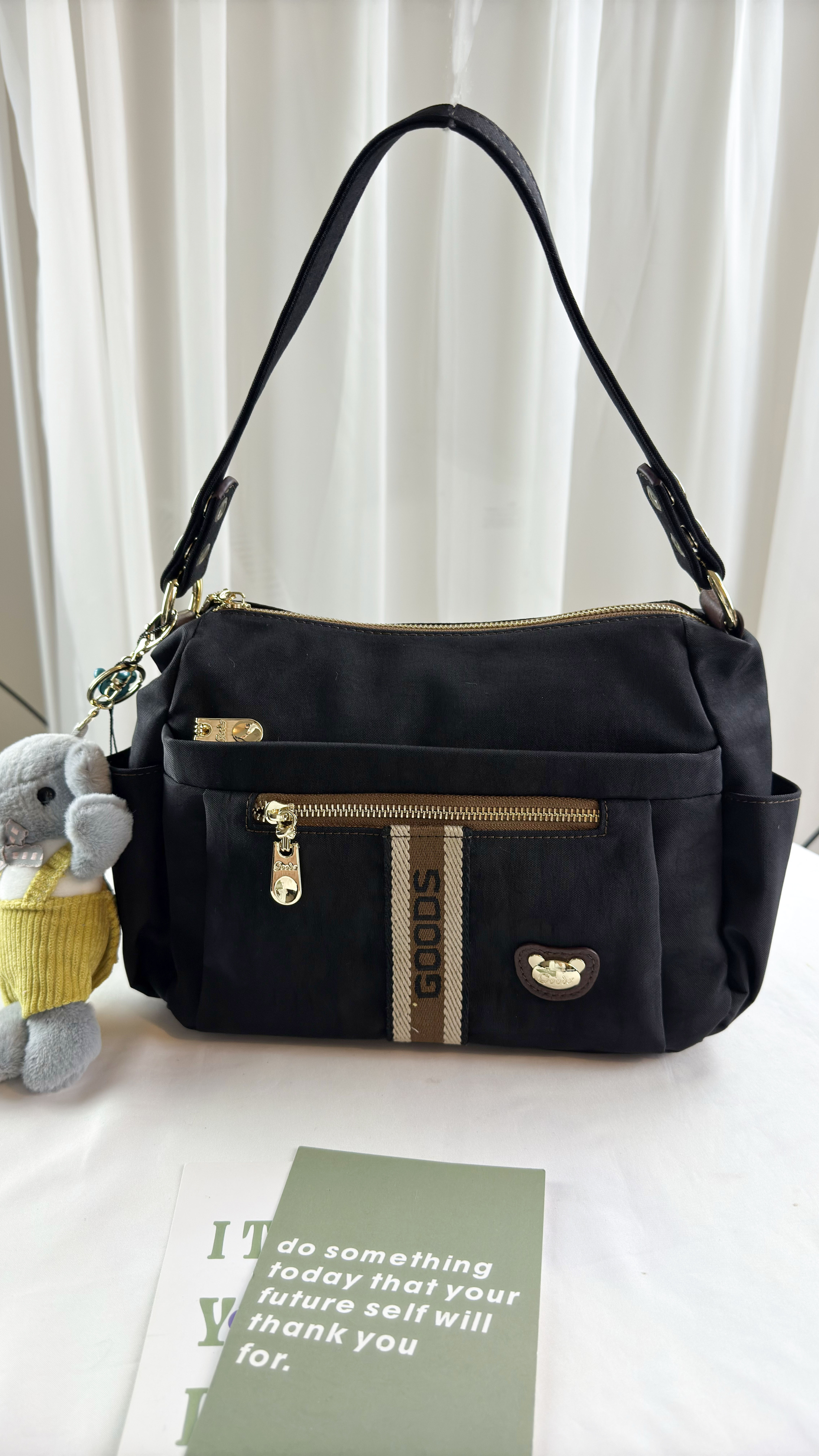 GOODS 卡其織帶防潑水肩背包 / 側背包 附小熊吊飾 #6139